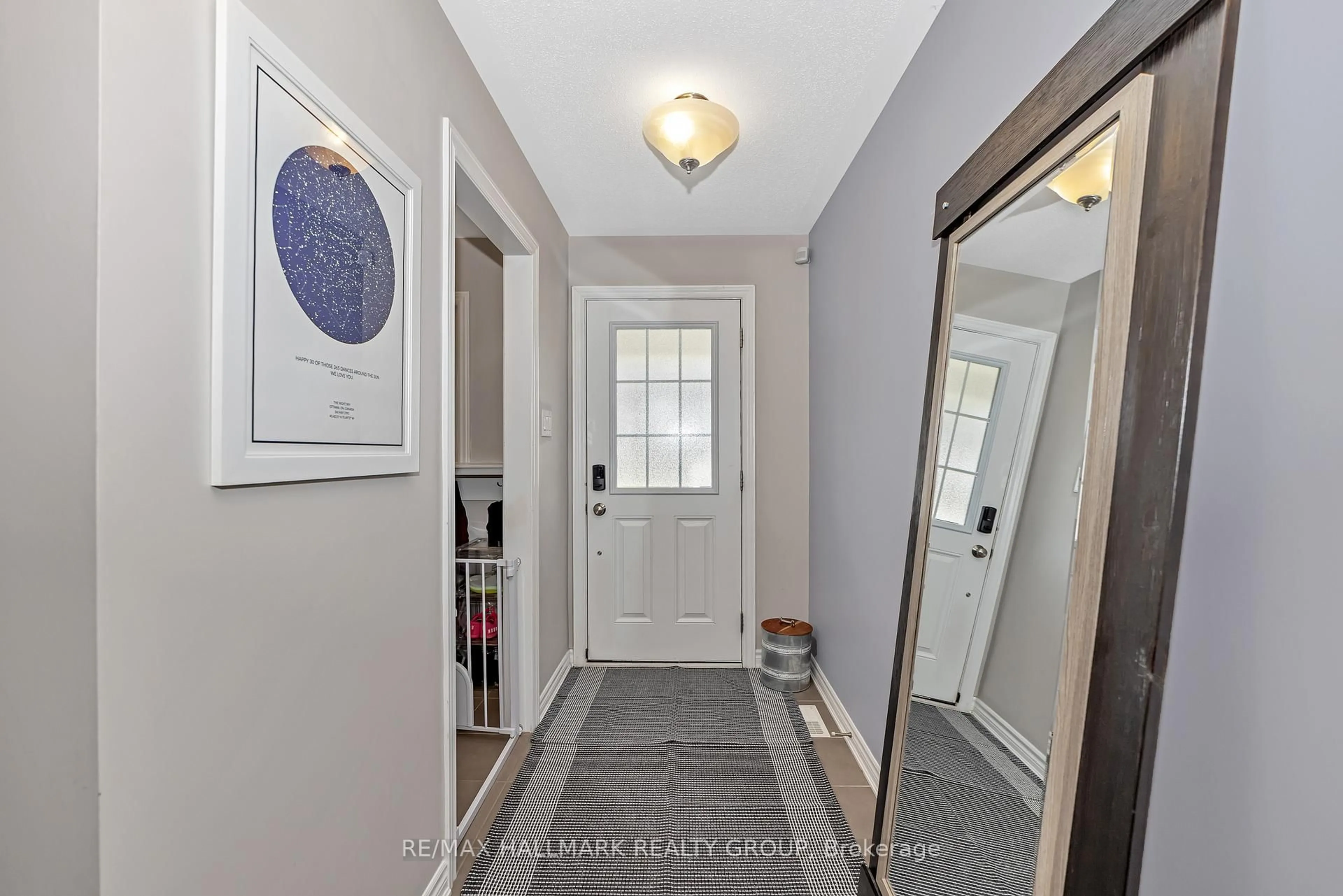 Indoor entryway for 59 Astervale St, Ottawa Ontario K4A 3W5