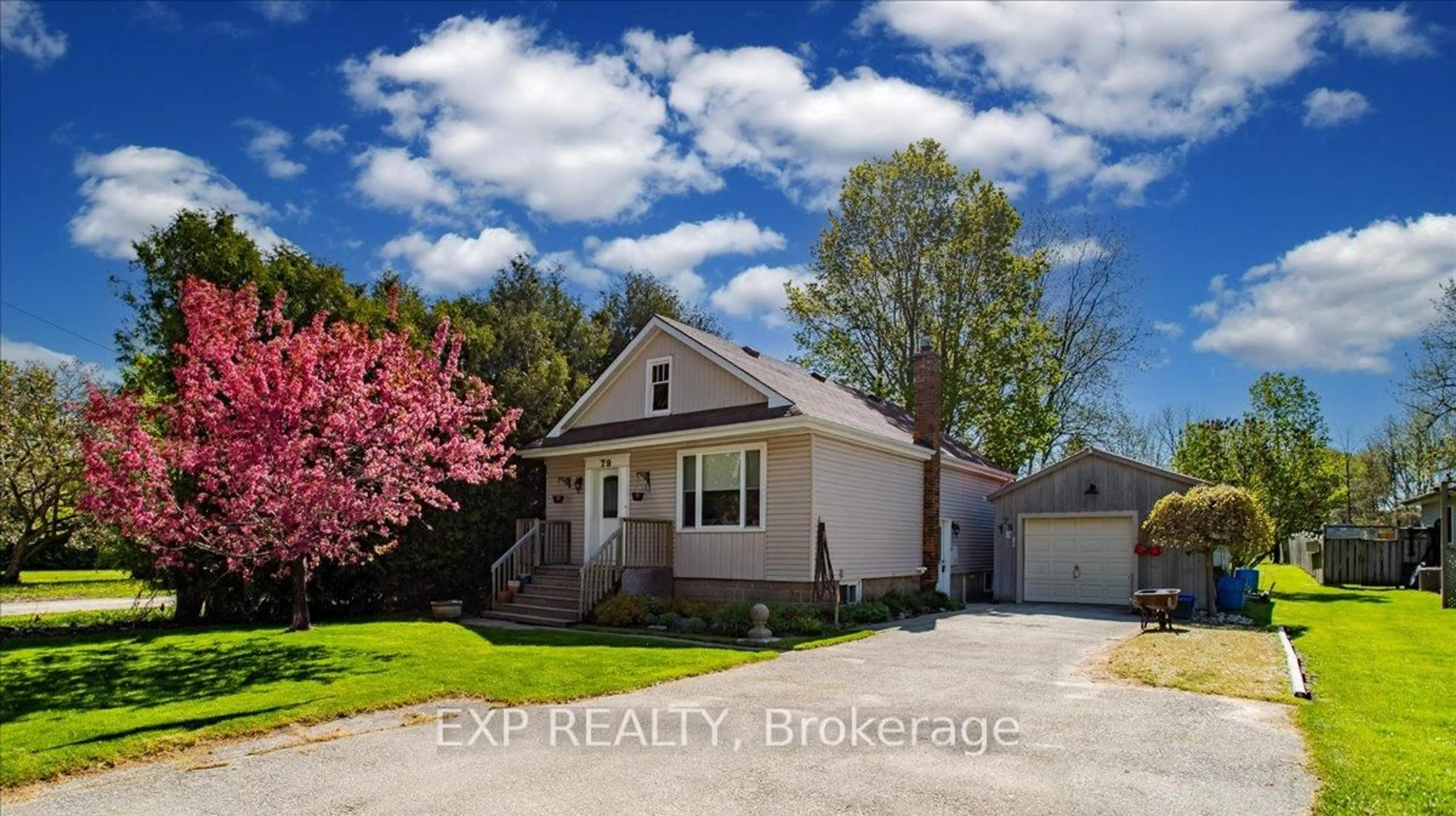 A pic from outside/outdoor area/front of a property/back of a property/a pic from drone, street for 79 Elma St, Blue Mountains Ontario N0H 2P0