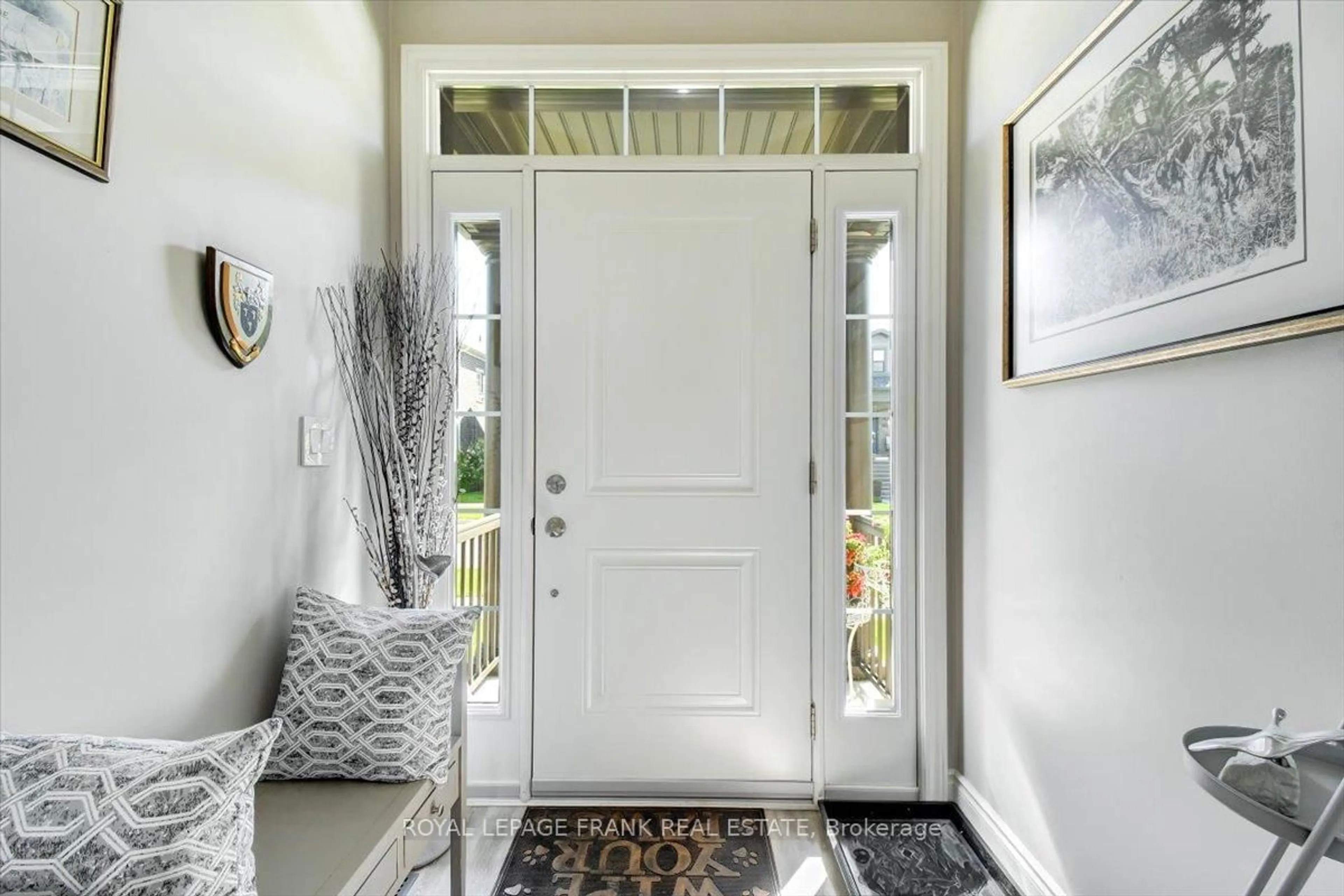 Indoor entryway for 731 Elmer Hutton St, Cobourg Ontario K9A 0K9