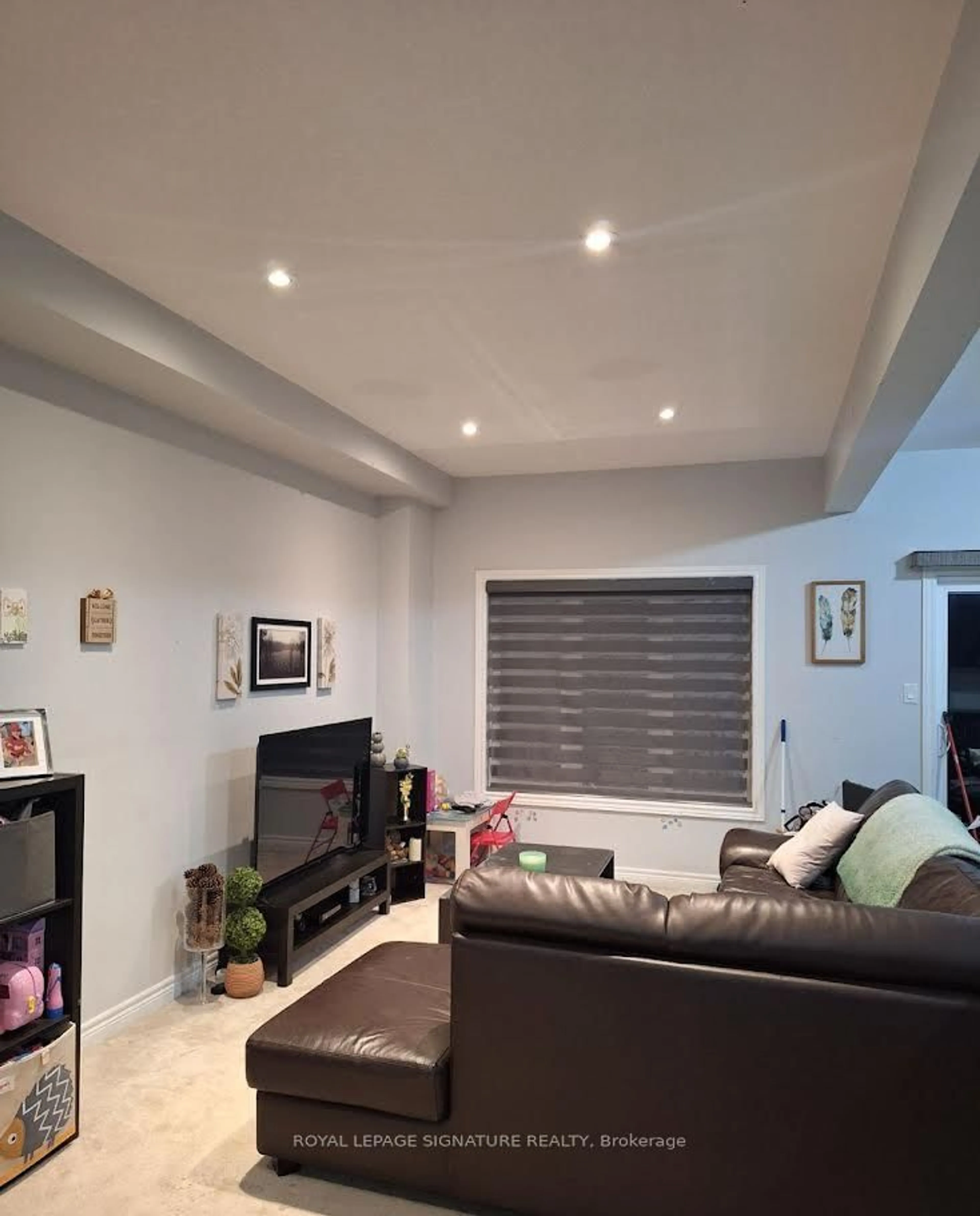 Living room with furniture, unknown for 98 Shoreview Pl #4, Hamilton Ontario L8E 0J4