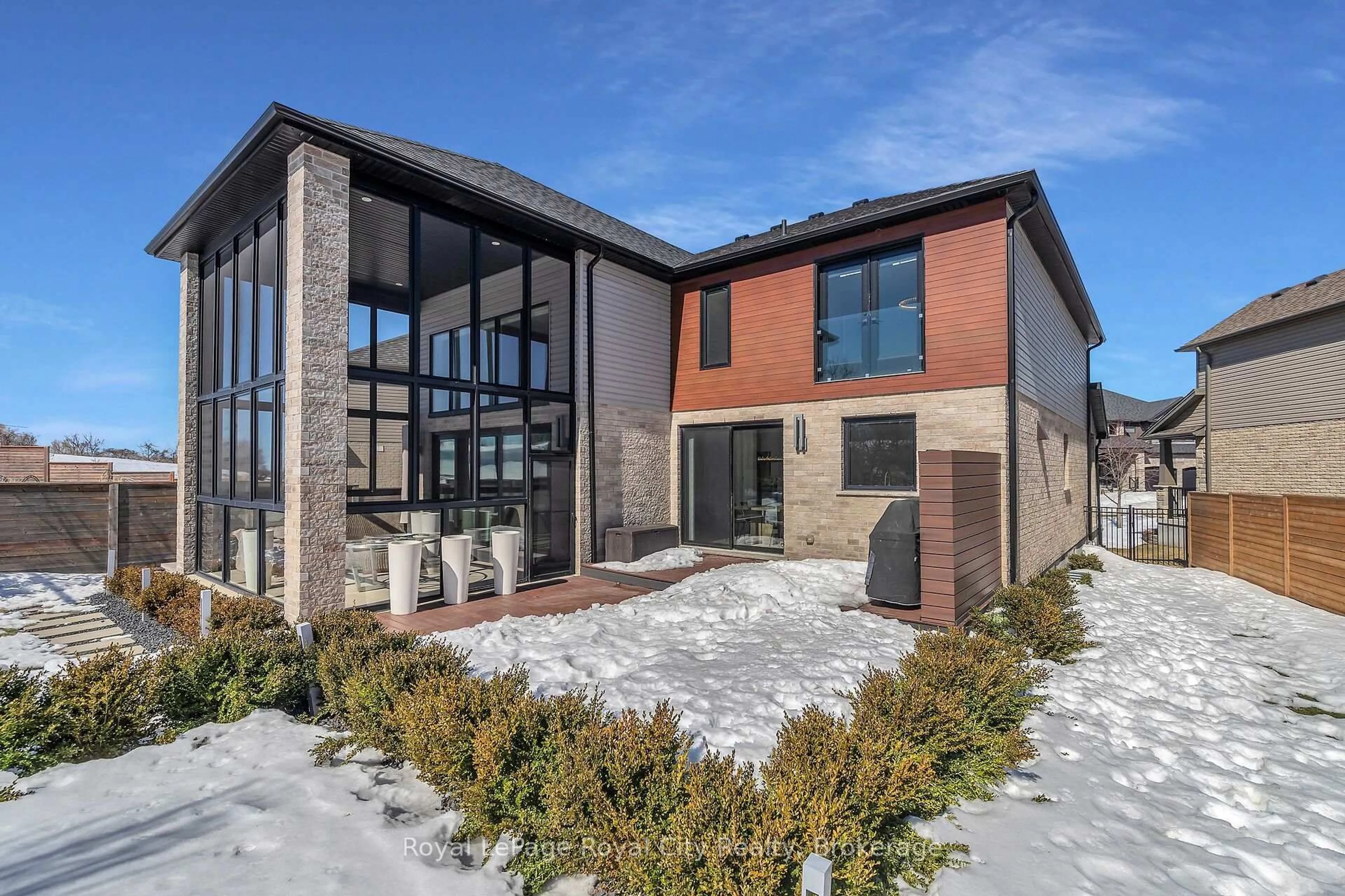 Home with brick exterior material, unknown for 303 Gosling Gdns, Guelph Ontario N1L 0M1