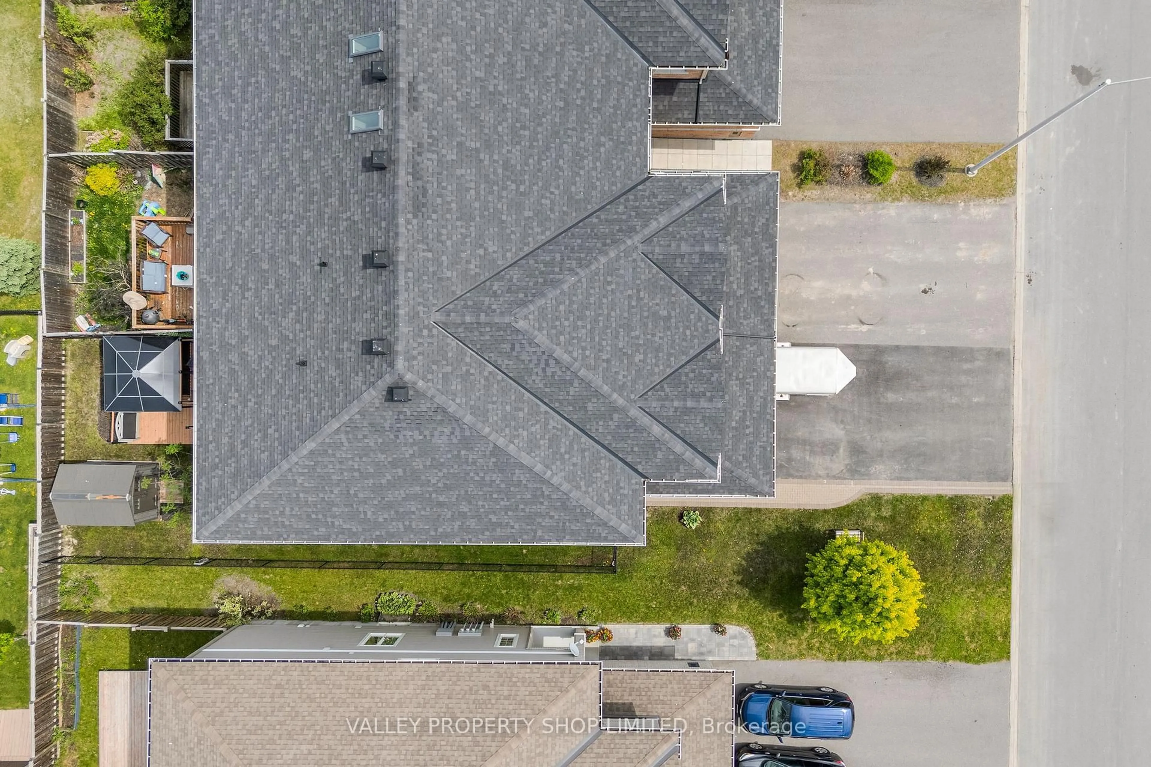 A pic from outside/outdoor area/front of a property/back of a property/a pic from drone, unknown for 144 Desmond Trudeau Dr, Arnprior Ontario K7S 0G8
