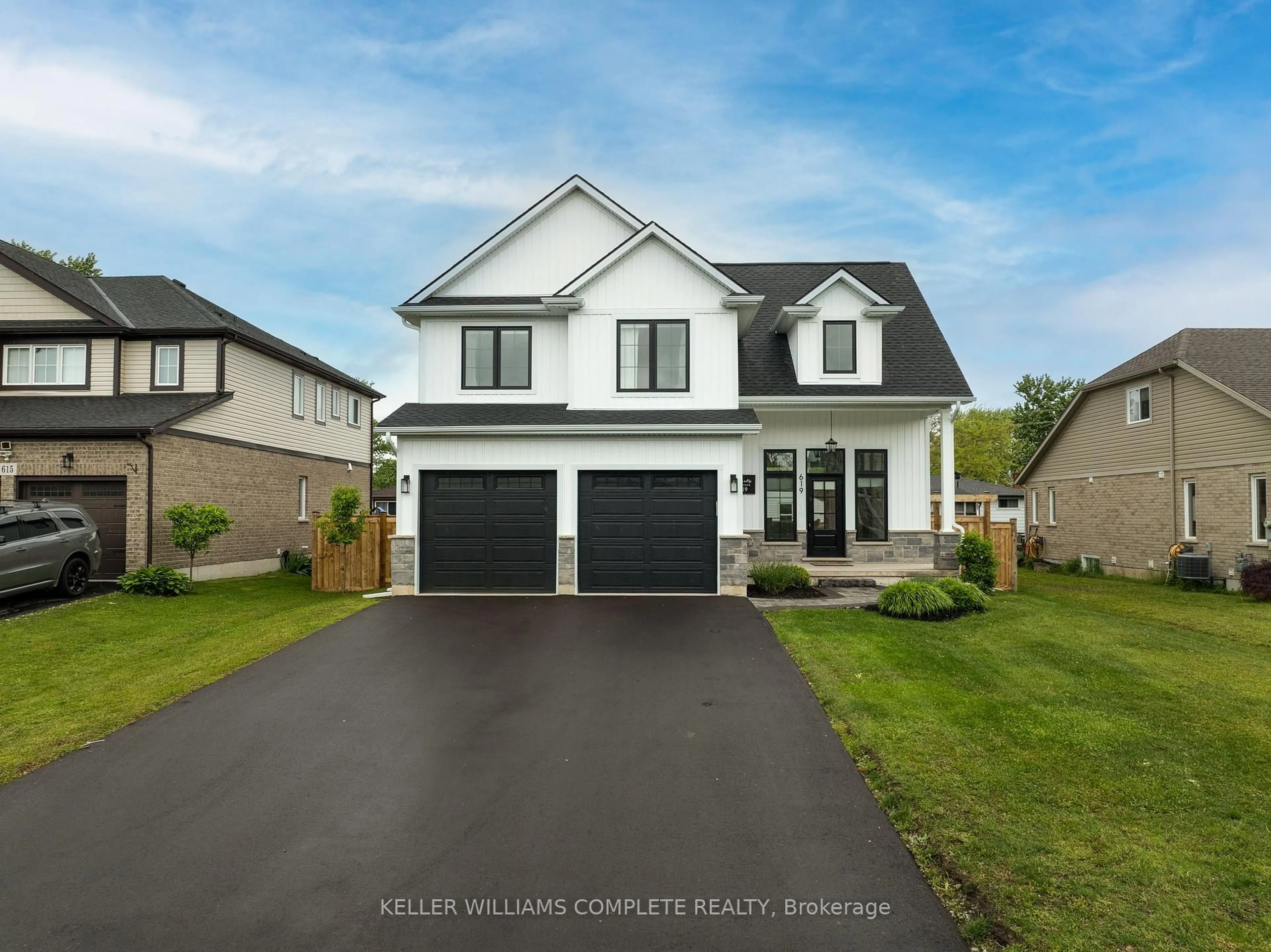 Home with vinyl exterior material, street for 619 Brian St, Fort Erie Ontario L2A 6W2