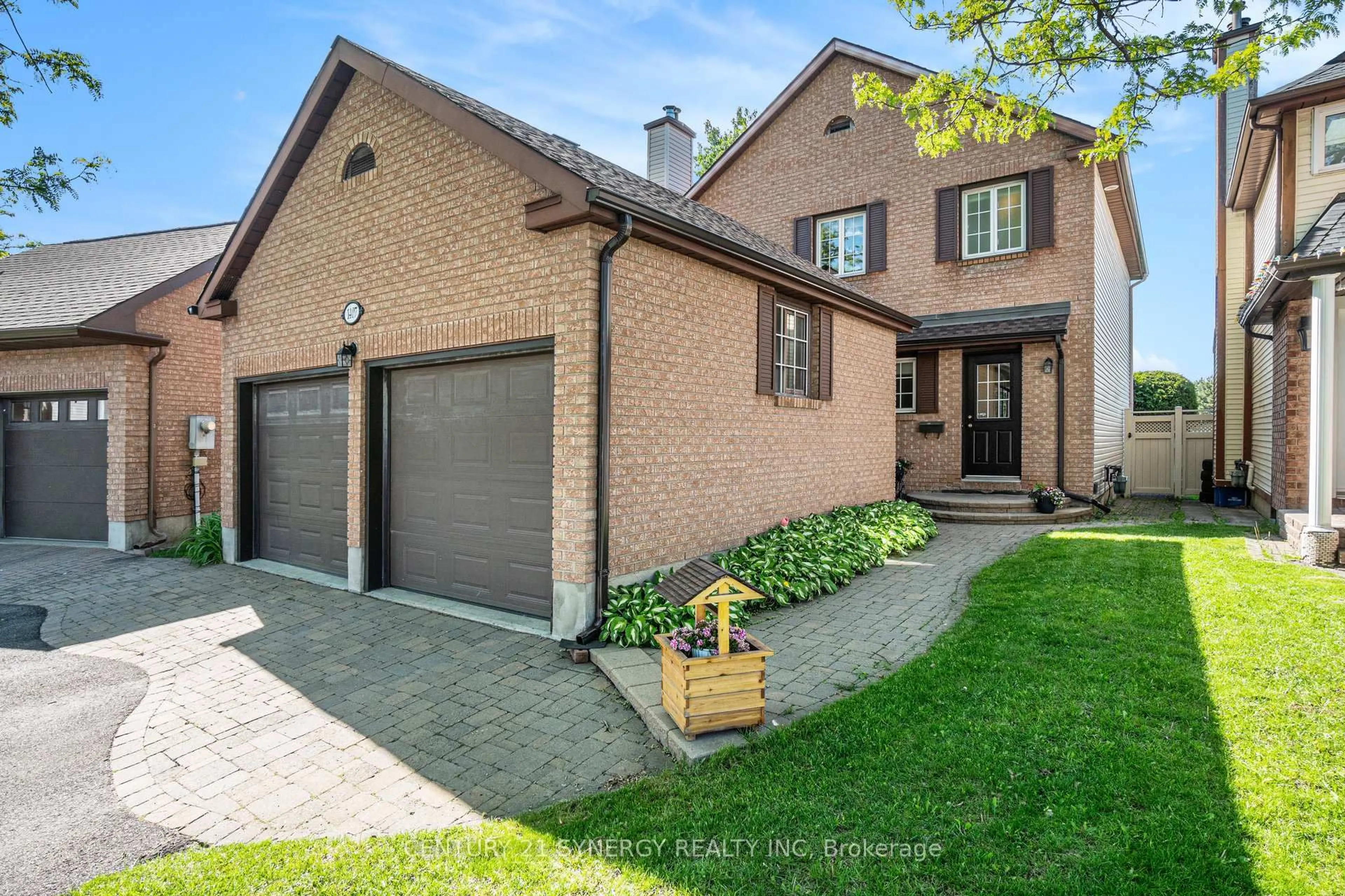 Home with brick exterior material, street for 1407 Progress Pl, Ottawa Ontario K1B 5M4