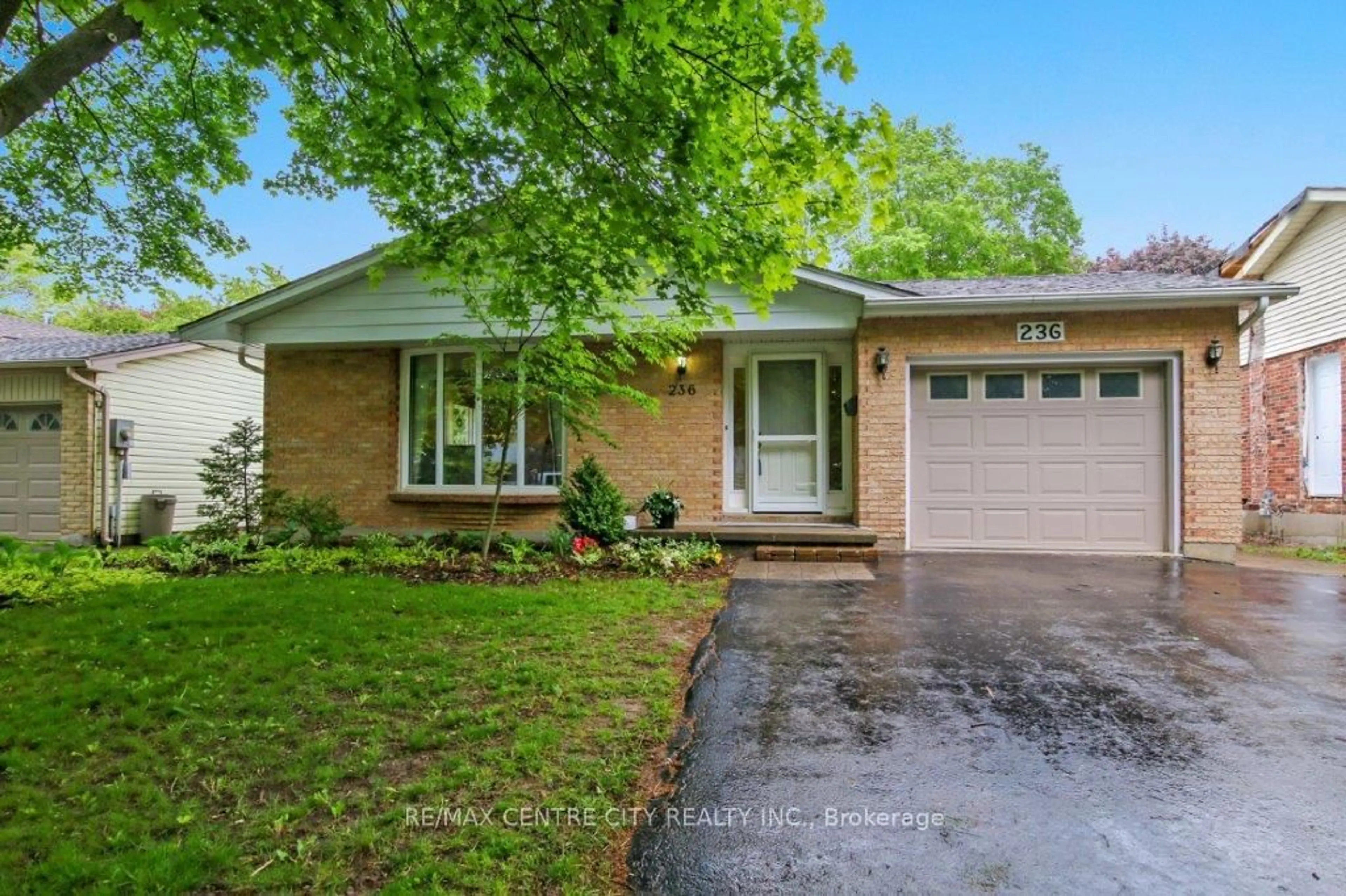Home with brick exterior material, street for 236 Concord Rd, London North Ontario N6G 3H8