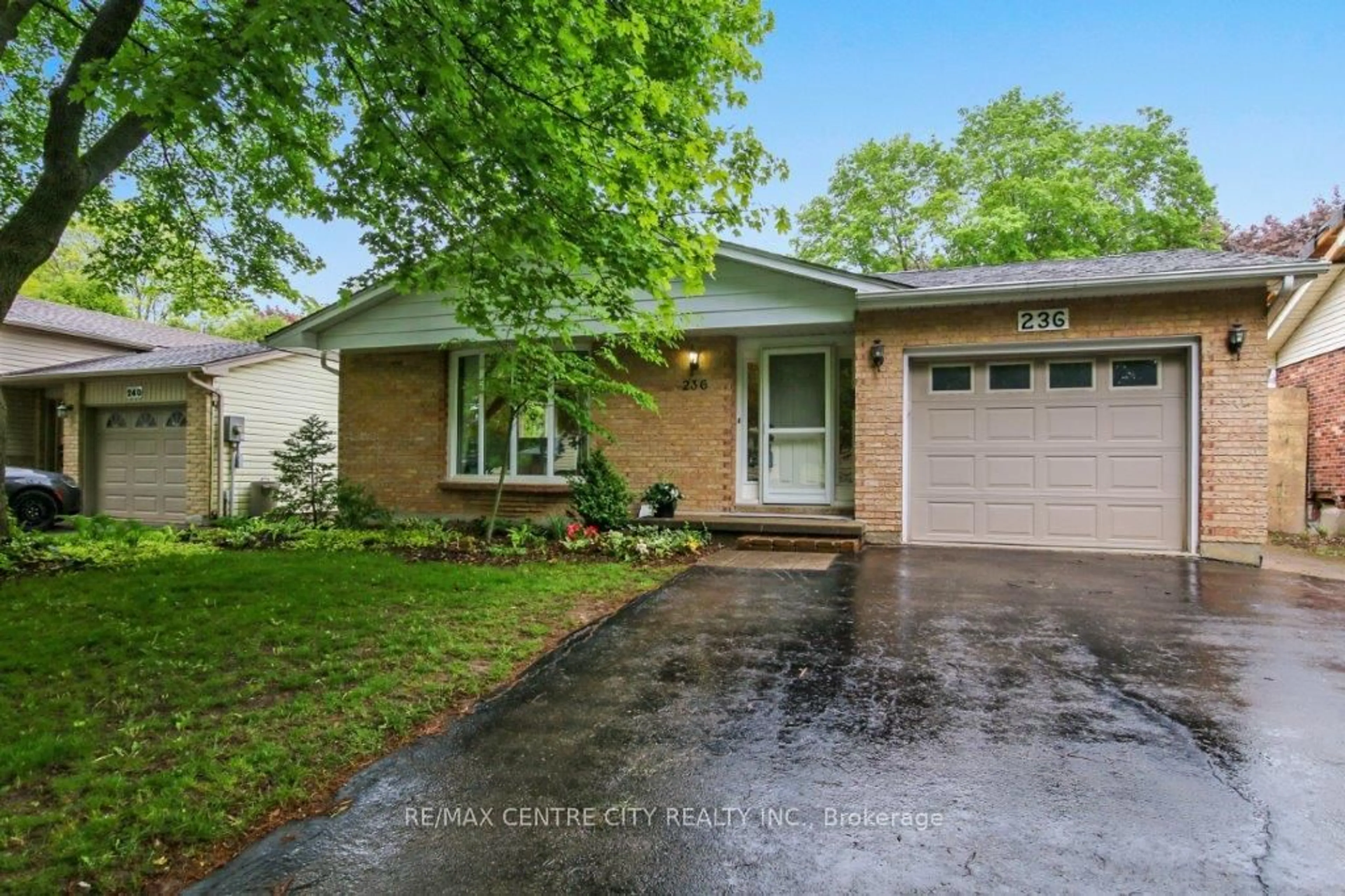Home with brick exterior material, street for 236 Concord Rd, London North Ontario N6G 3H8