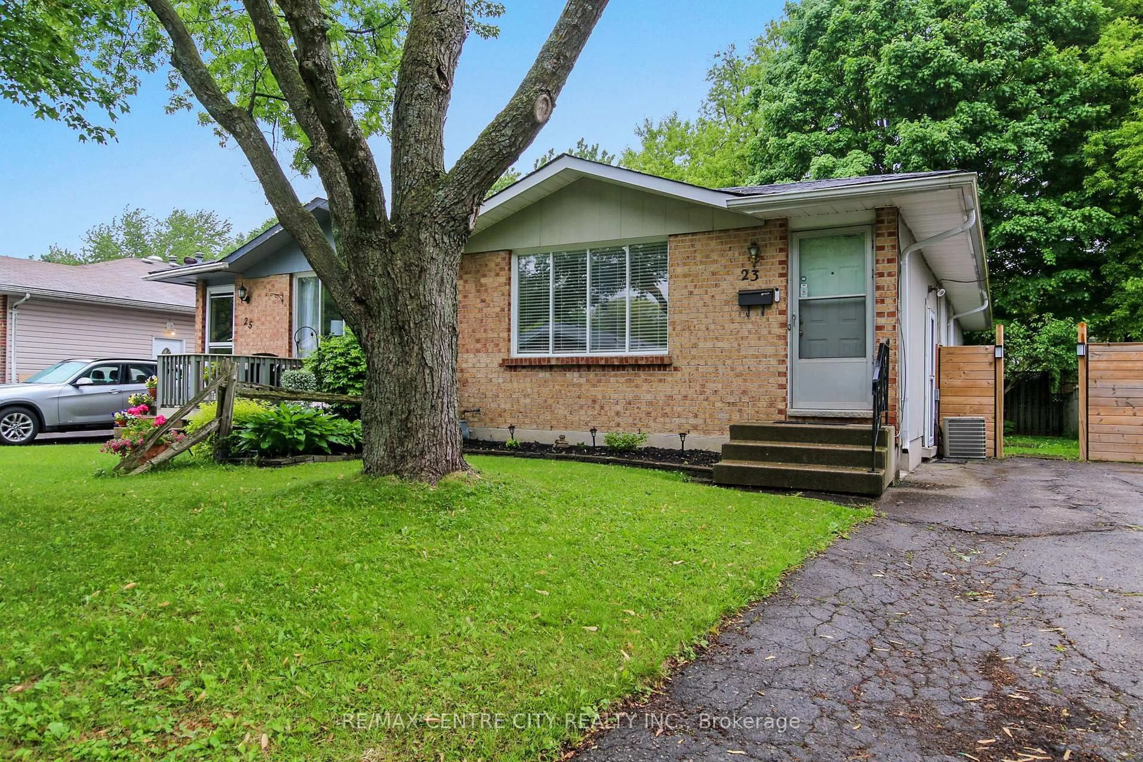 Home with brick exterior material, street for 23 Wenlock Cres, London North Ontario N6G 3B5