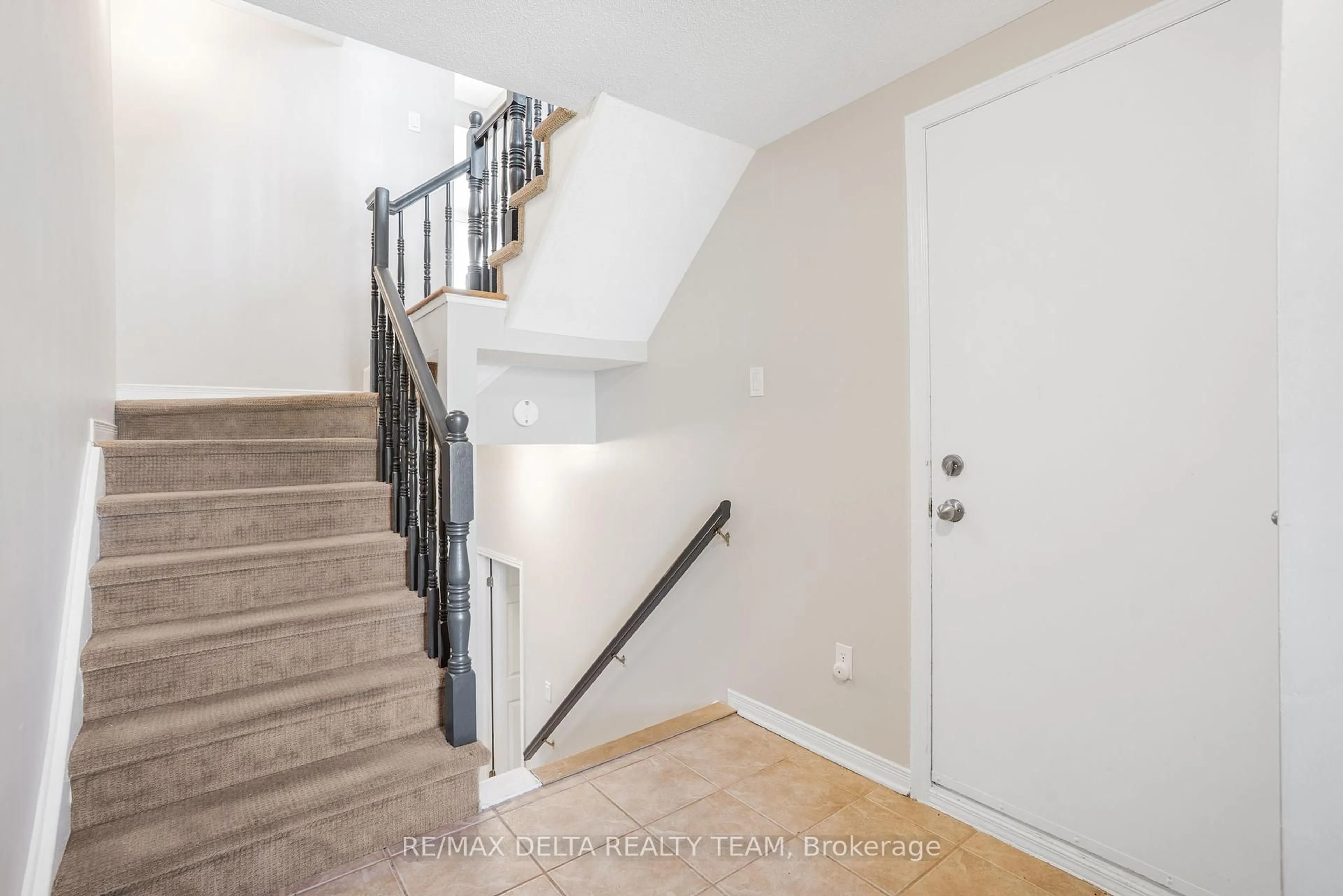 Unknown for 1387 Beaucourt Pl, Ottawa Ontario K4A 1W3