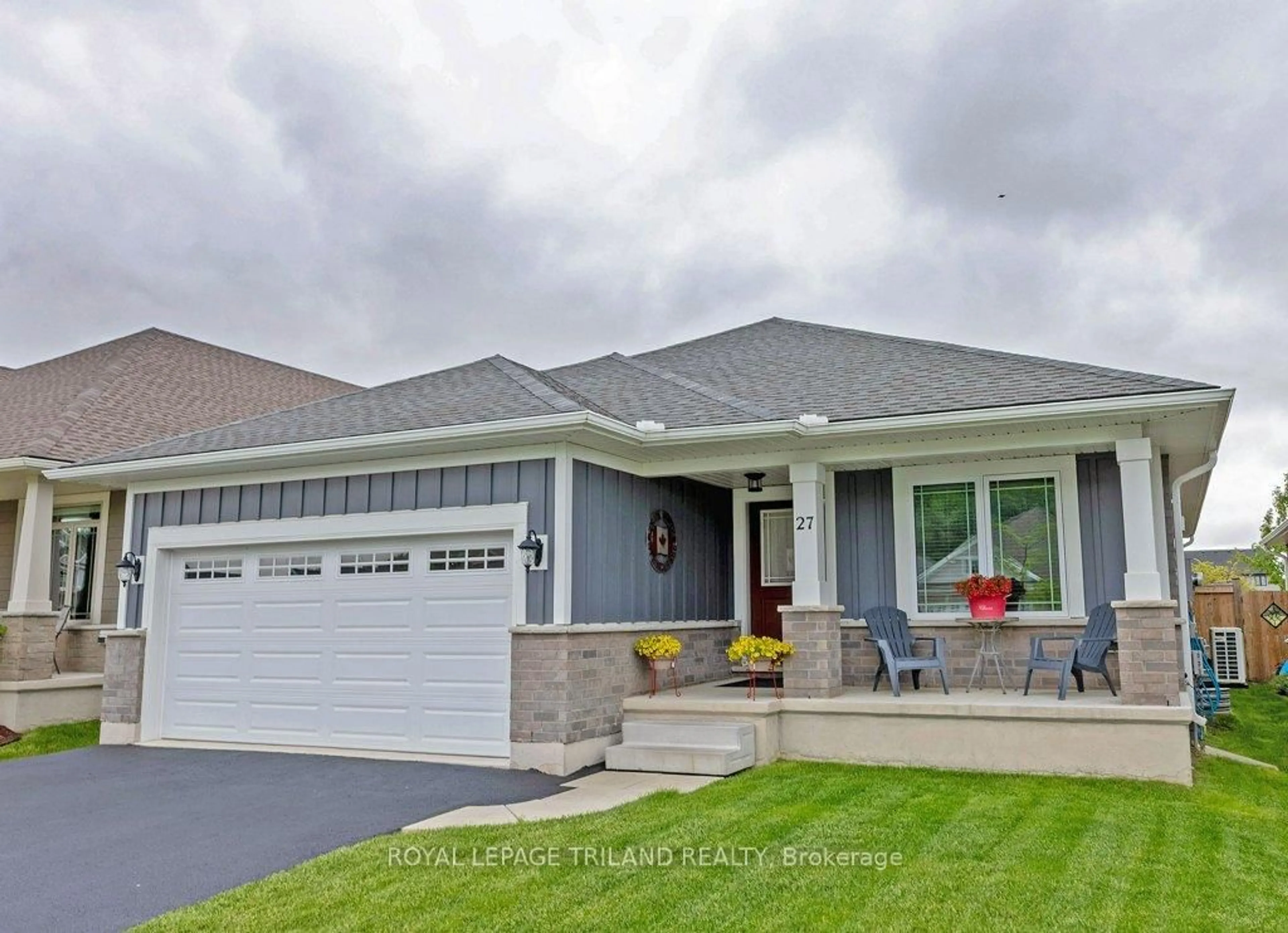 Home with vinyl exterior material, street for 27 Foxtail Lane, St. Thomas Ontario N5R 0J2