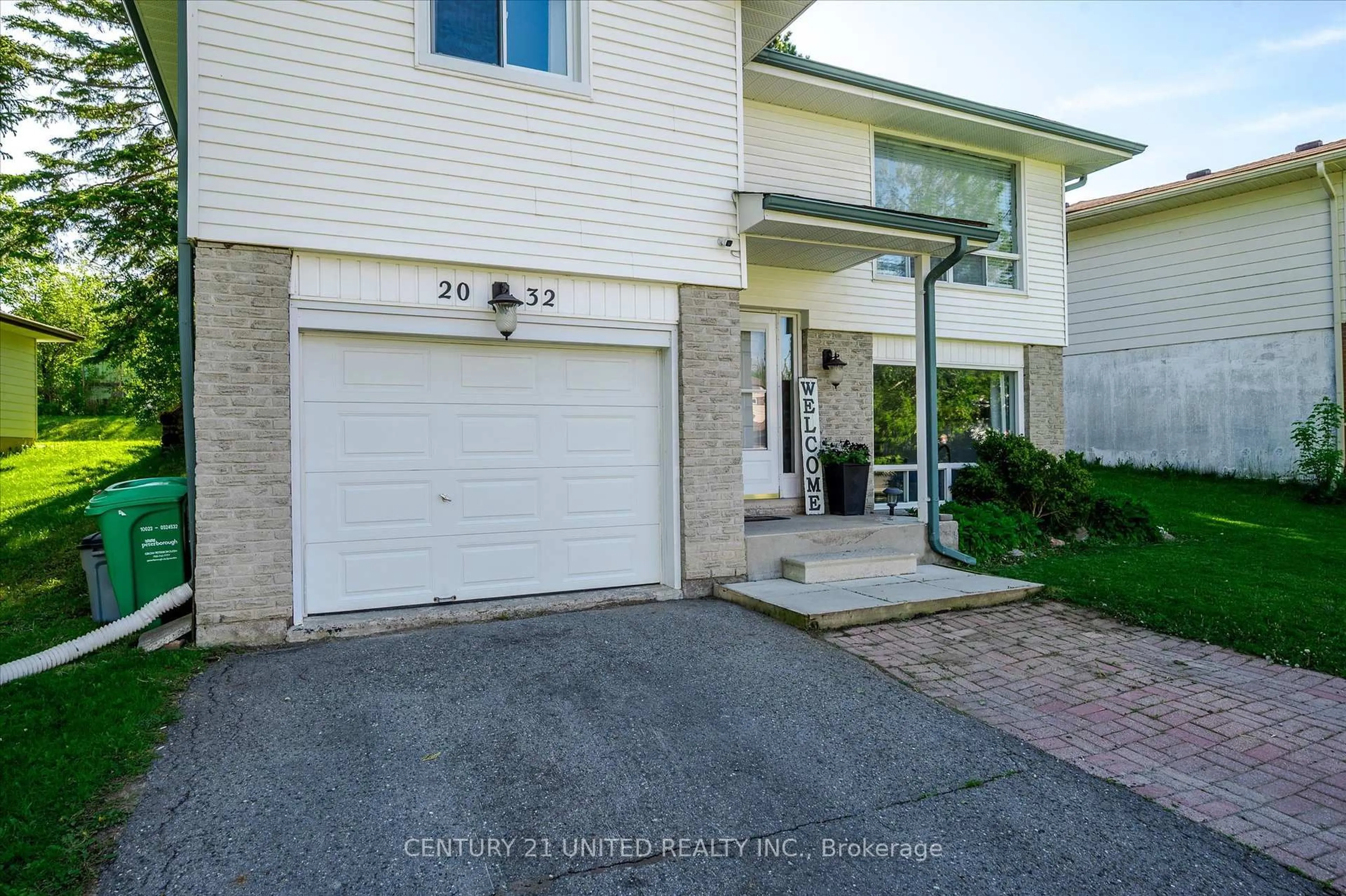 Unknown for 2032 Walker Ave, Peterborough East Ontario K9L 1S1