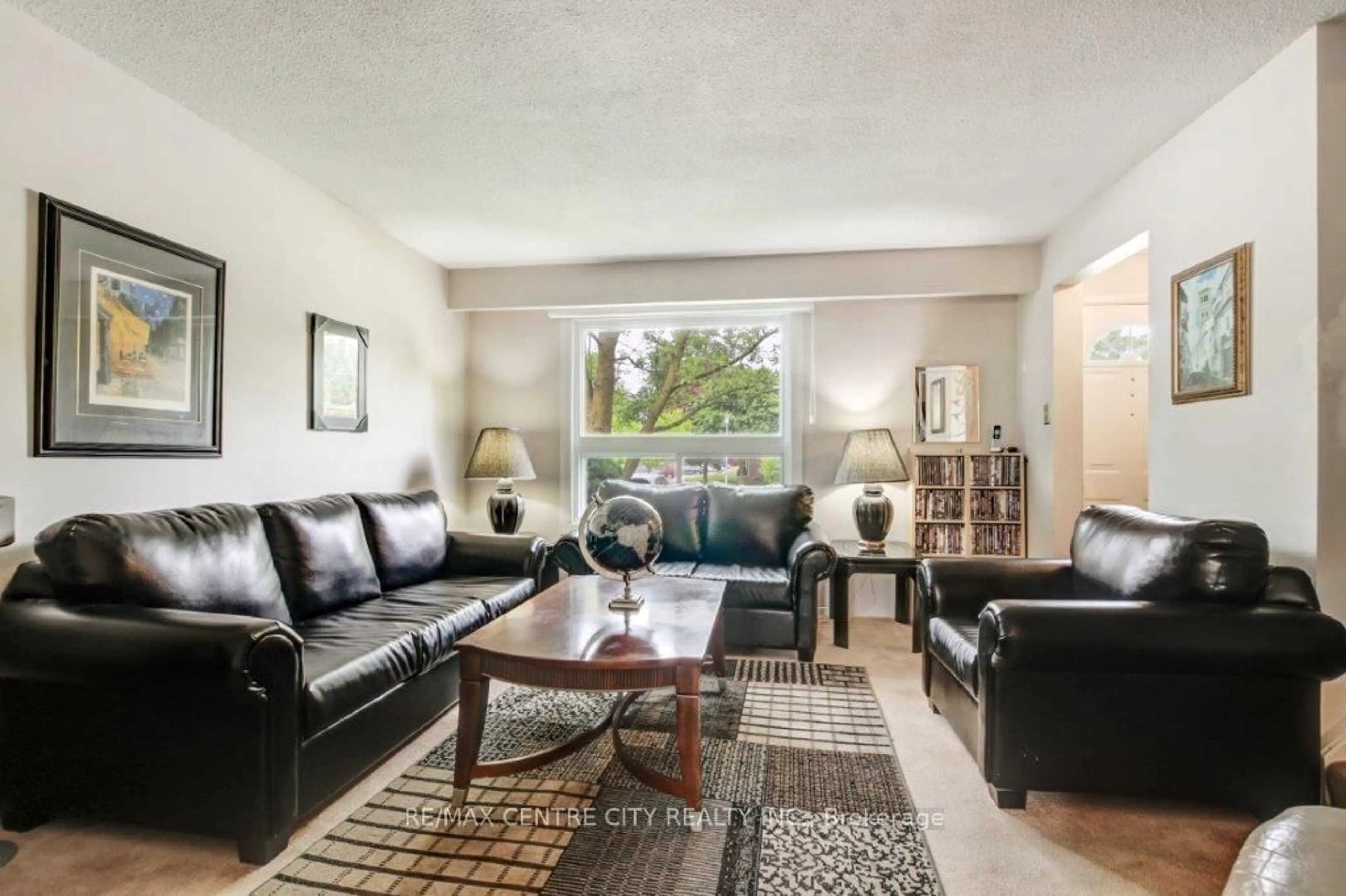 Living room with furniture, unknown for 210 Carlyle Dr #14, London East Ontario N5V 3M9