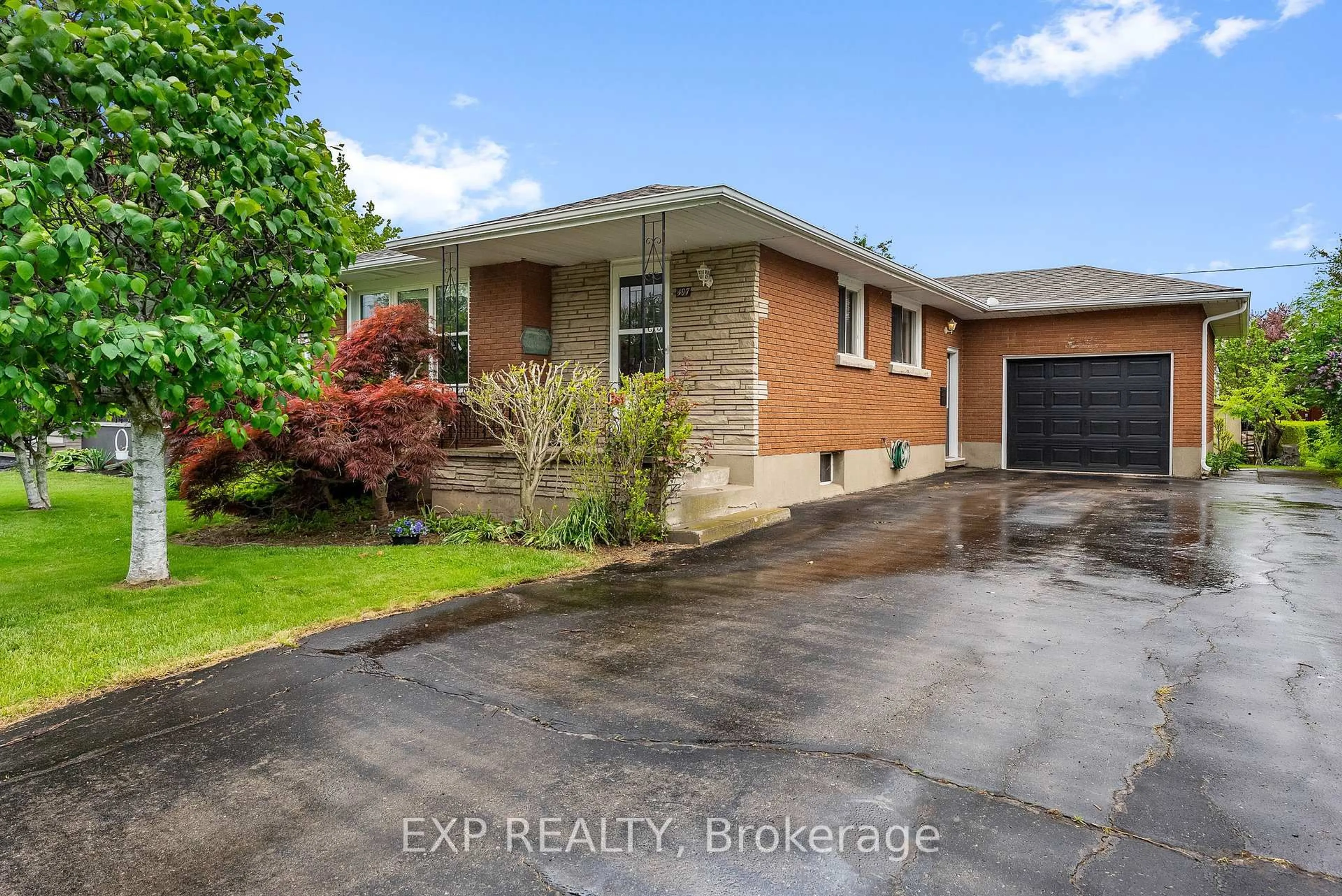 Home with brick exterior material, street for 497 Sugarloaf St, Port Colborne Ontario L3K 2P9