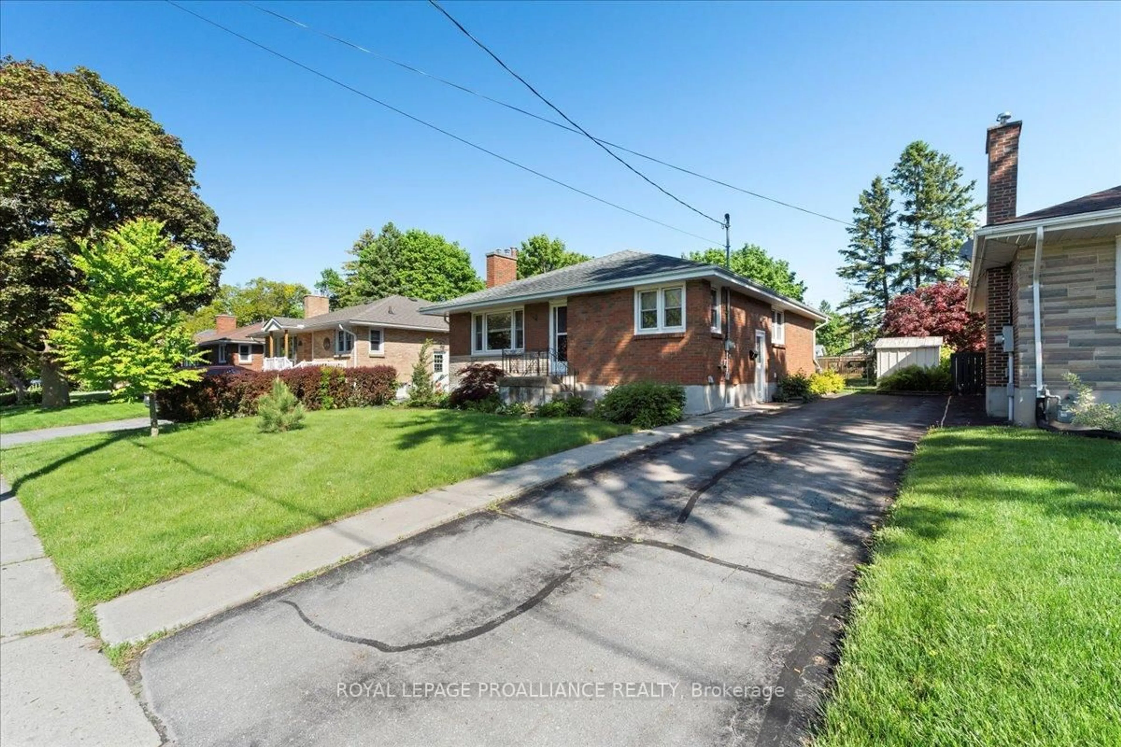 Home with brick exterior material, street for 64 Southview Ave, Belleville Ontario K8N 2J5