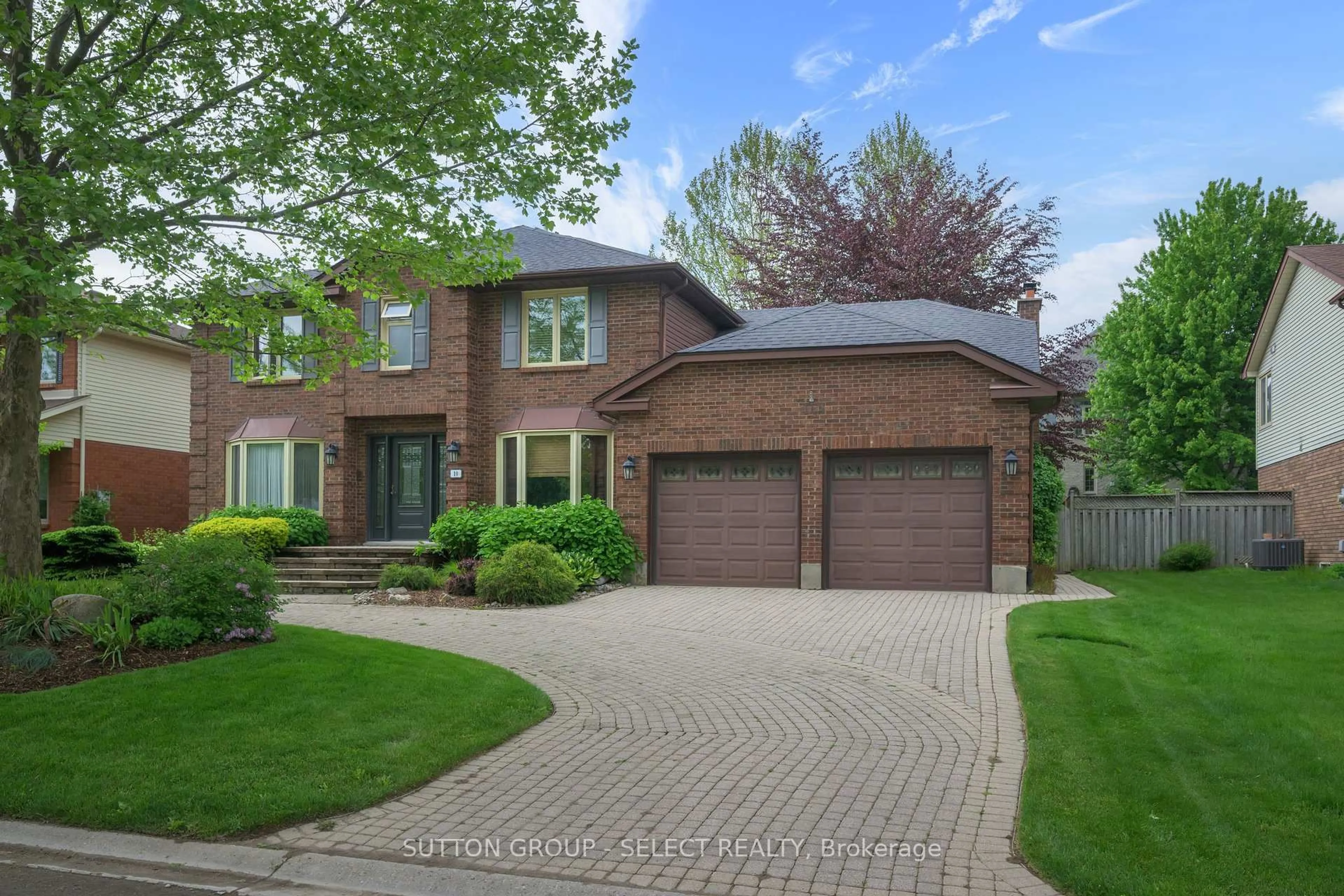 Home with brick exterior material, street for 10 Jennifer Gdns, London North Ontario N5X 3K8