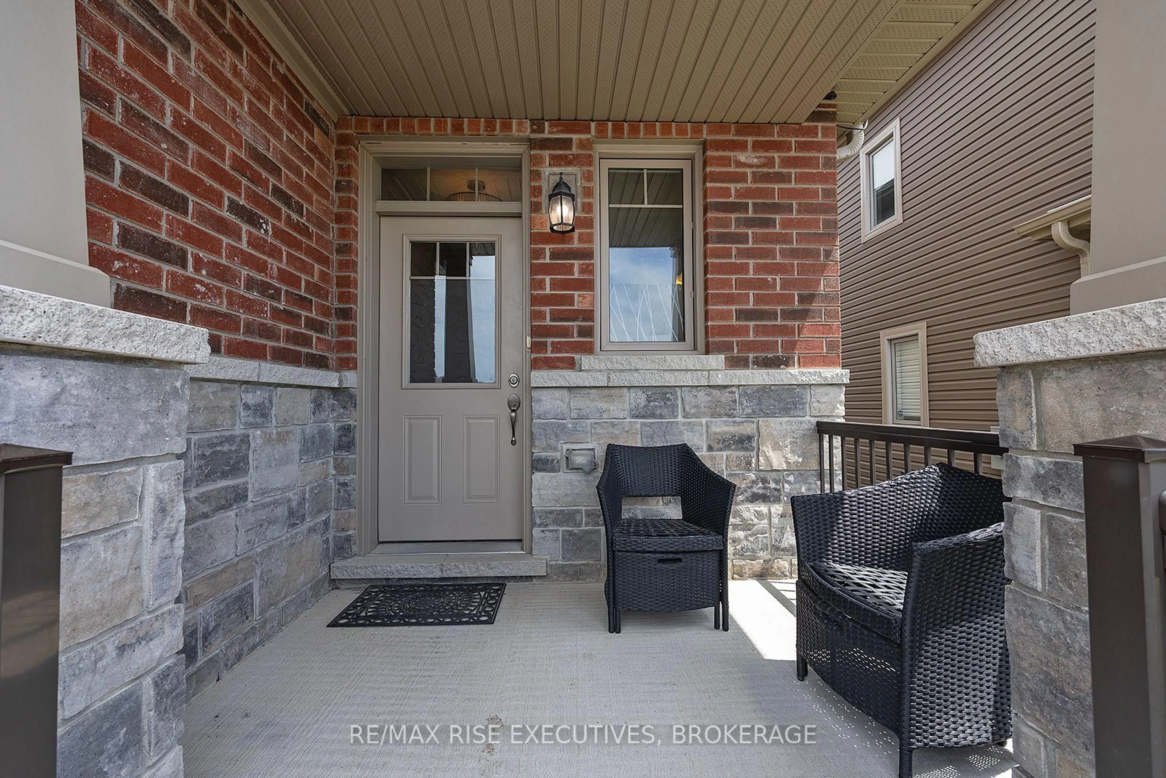 Unknown for 199 Pratt Dr, Loyalist Ontario K7N 0C1