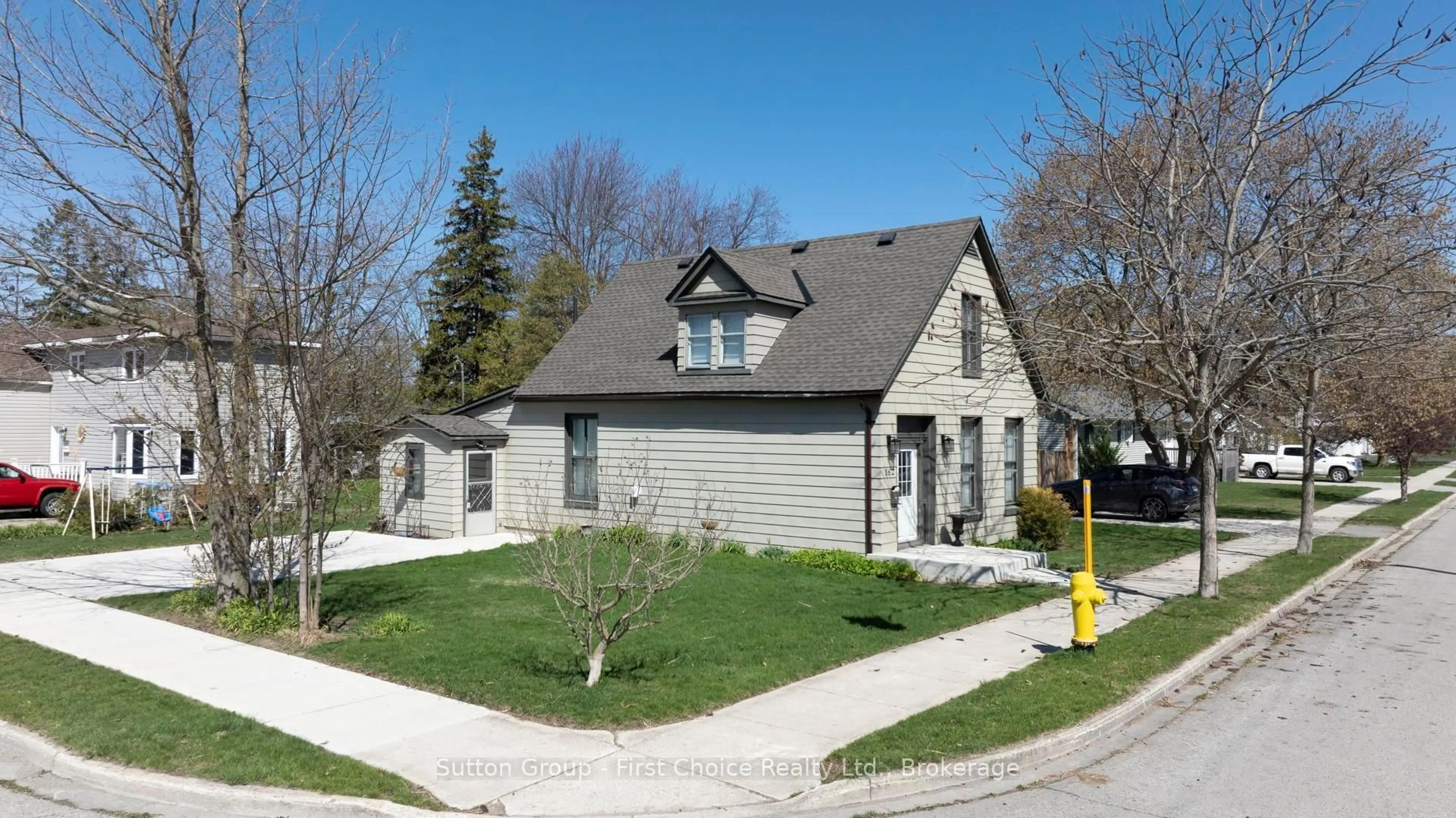 Home with brick exterior material, street for 162 Wellington St, Goderich Ontario N7A 3T4