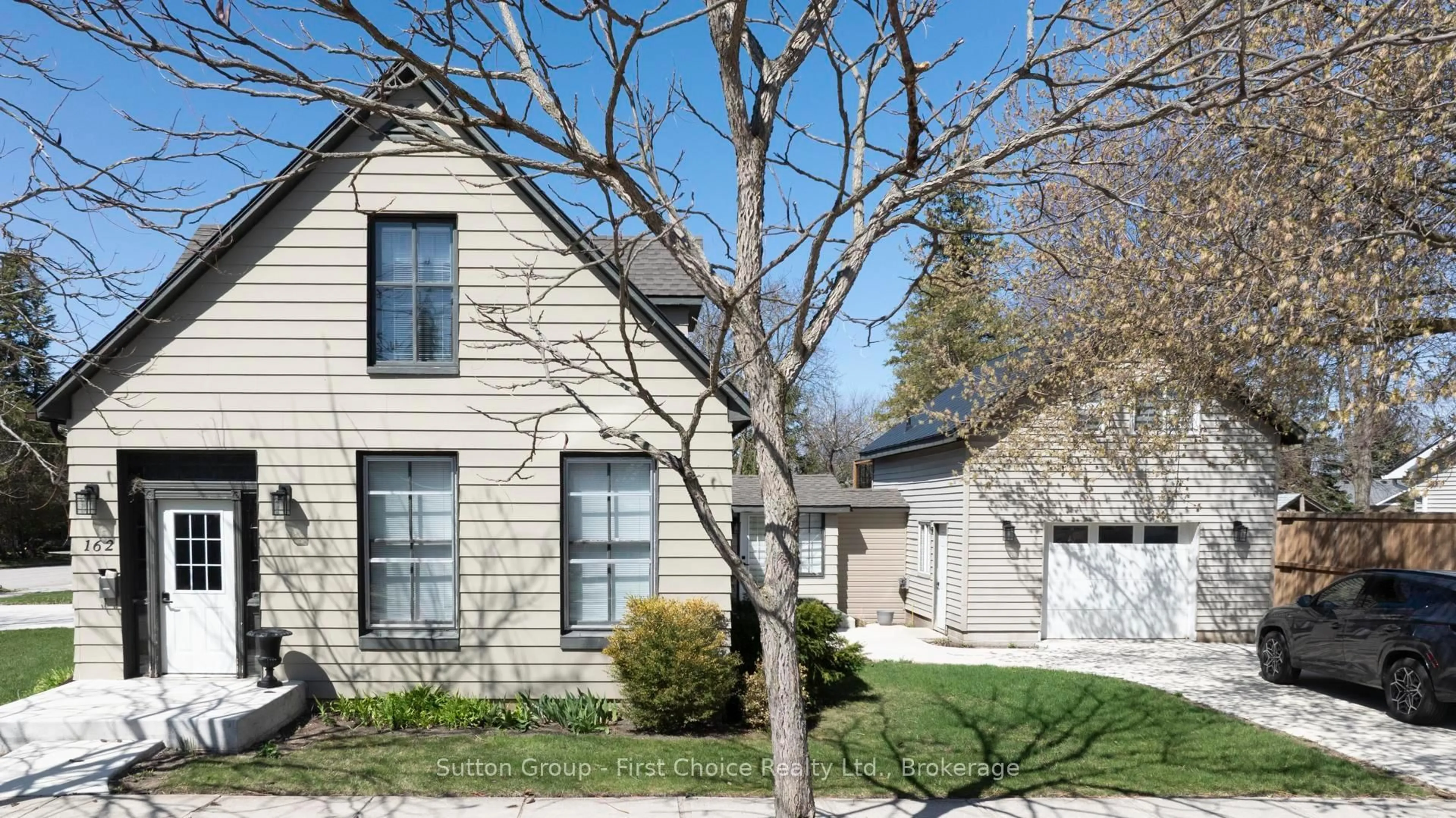 Home with brick exterior material, street for 162 Wellington St, Goderich Ontario N7A 3T4