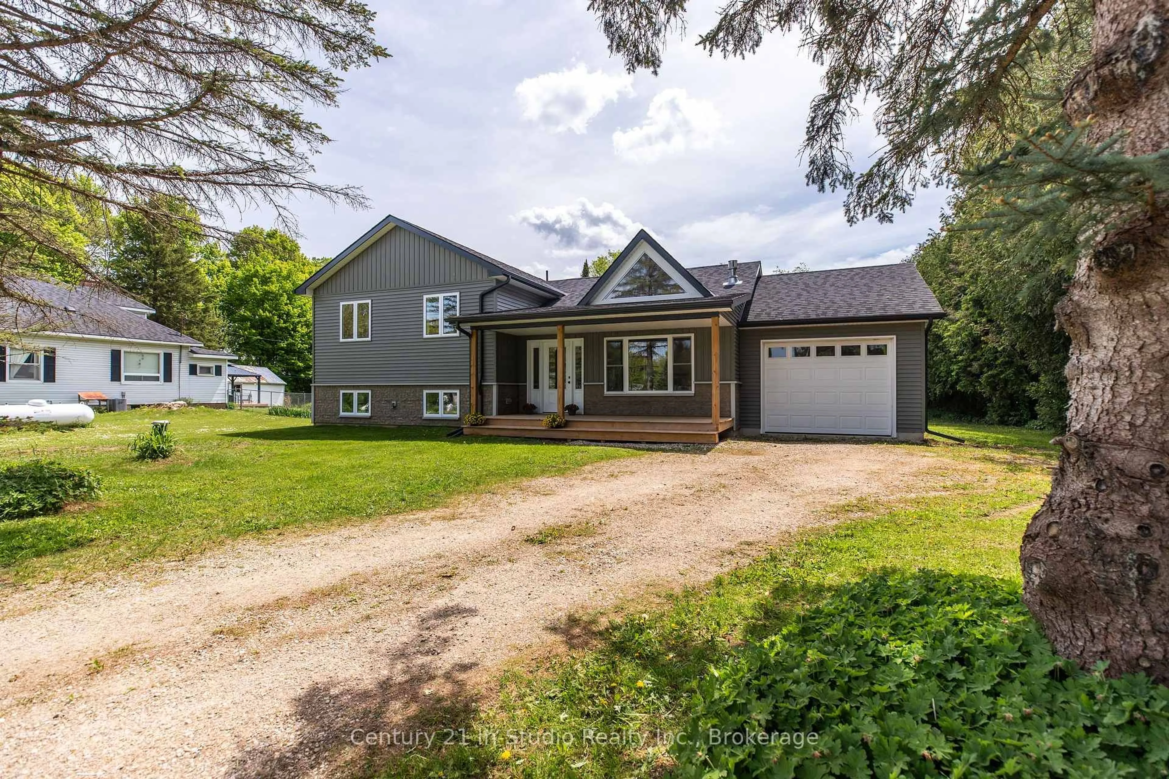 Unknown for 680218 Sideroad 30 N/A, Chatsworth Ontario N0H 1R0
