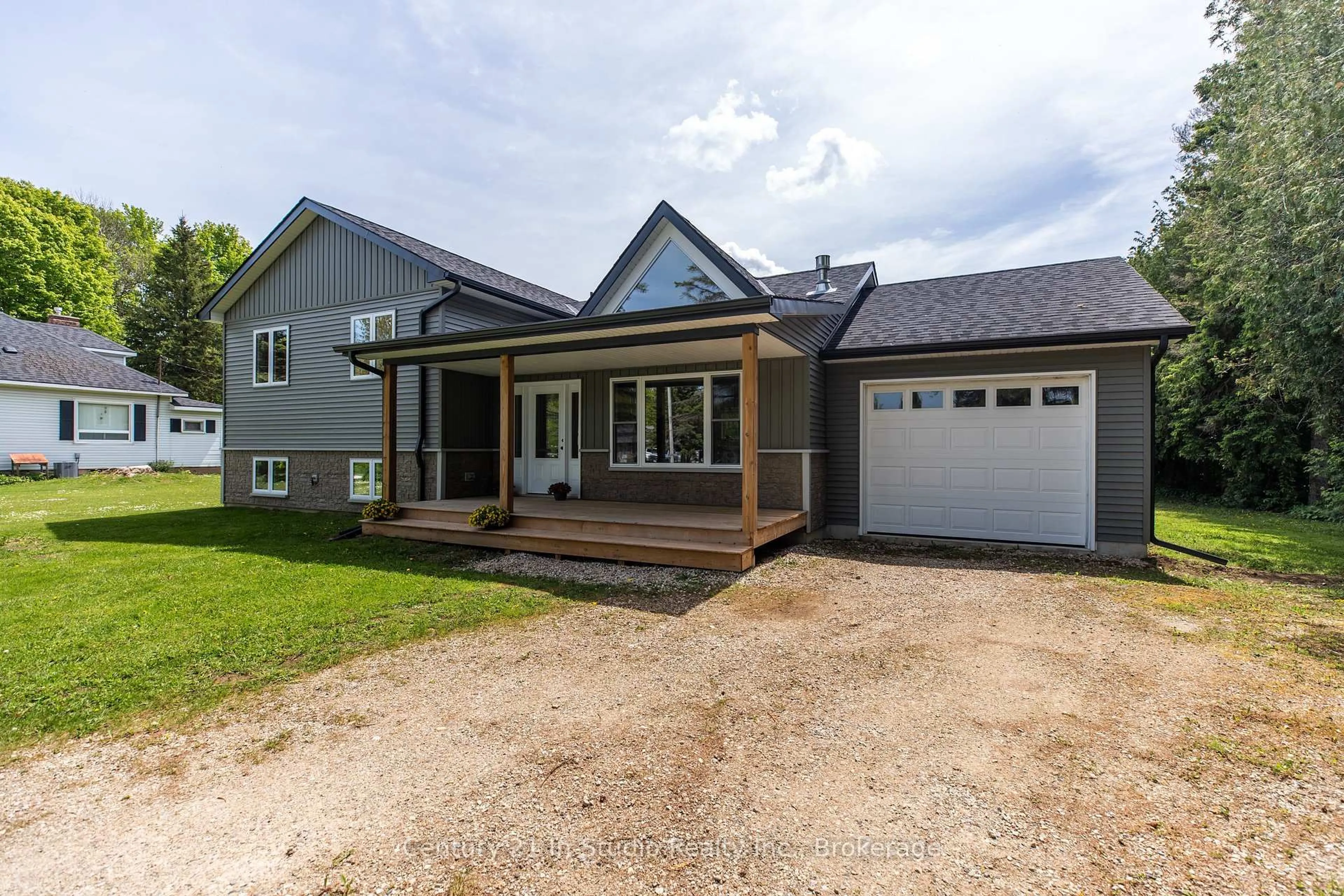 A pic from outside/outdoor area/front of a property/back of a property/a pic from drone, unknown for 680218 Sideroad 30 N/A, Chatsworth Ontario N0H 1R0
