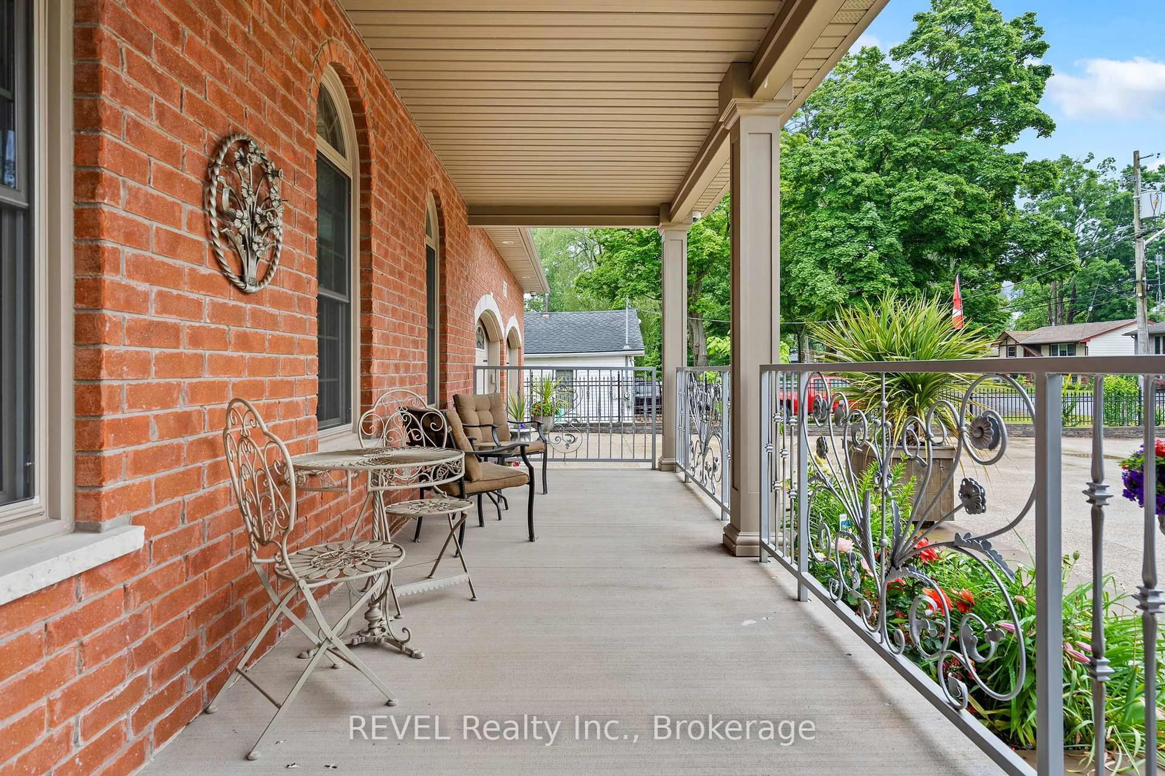 Patio, water/lake/river/ocean view for 3676 Rebstock Rd, Fort Erie Ontario L0S 1B0