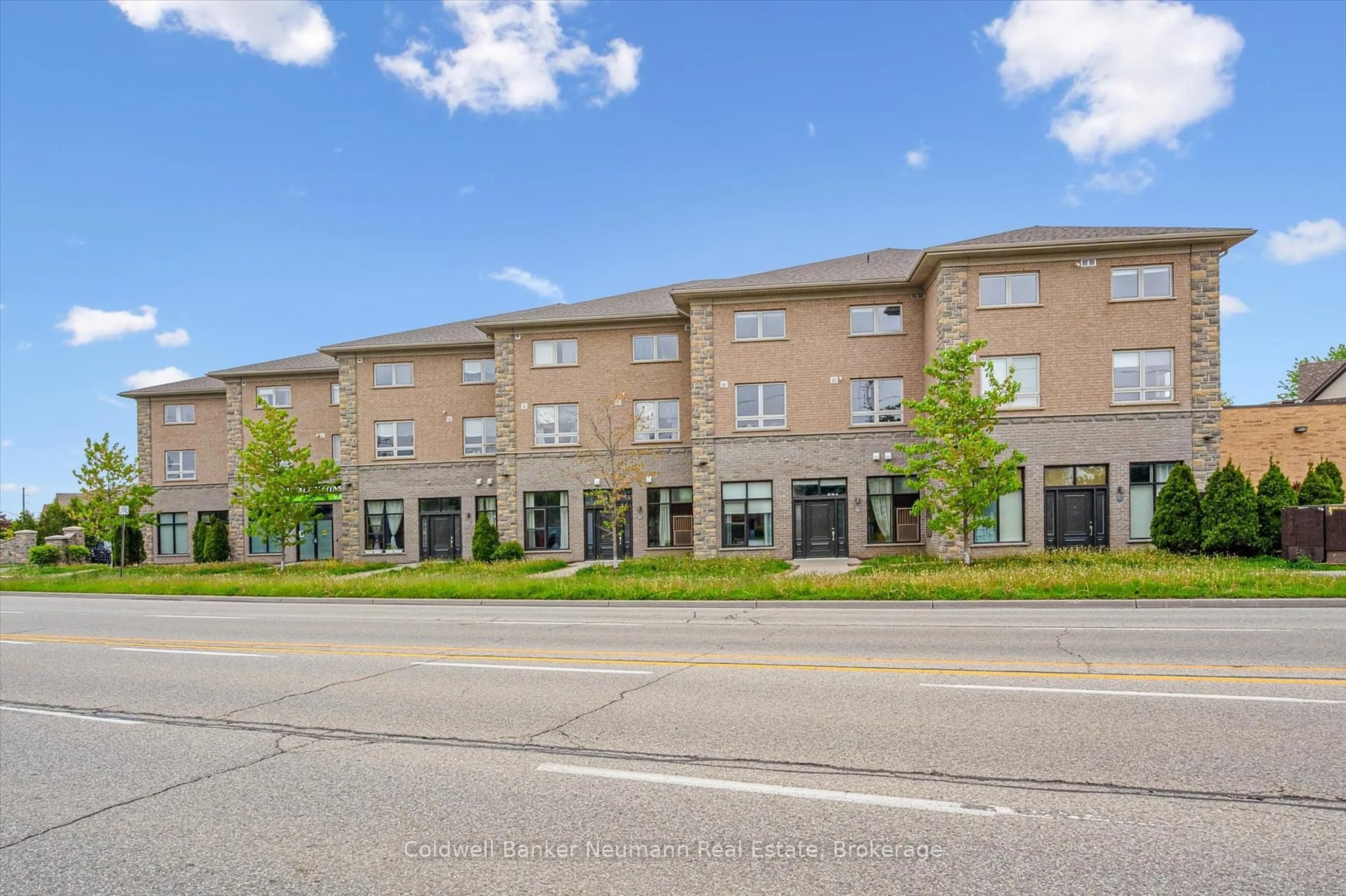Unknown for 904 Paisley Rd #202, Guelph Ontario N1K 0C6