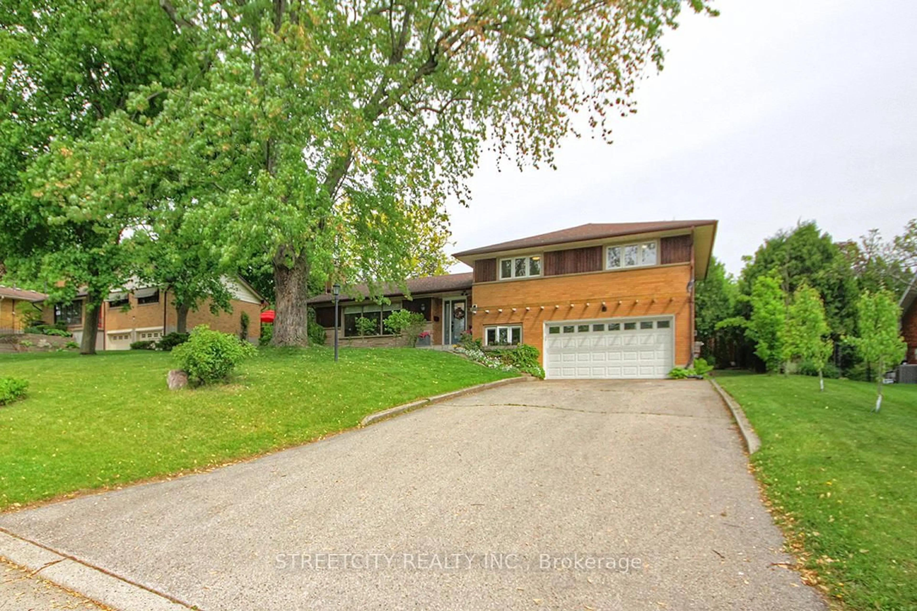 Home with brick exterior material, street for 825 Clearview Ave, London North Ontario N6H 2N1