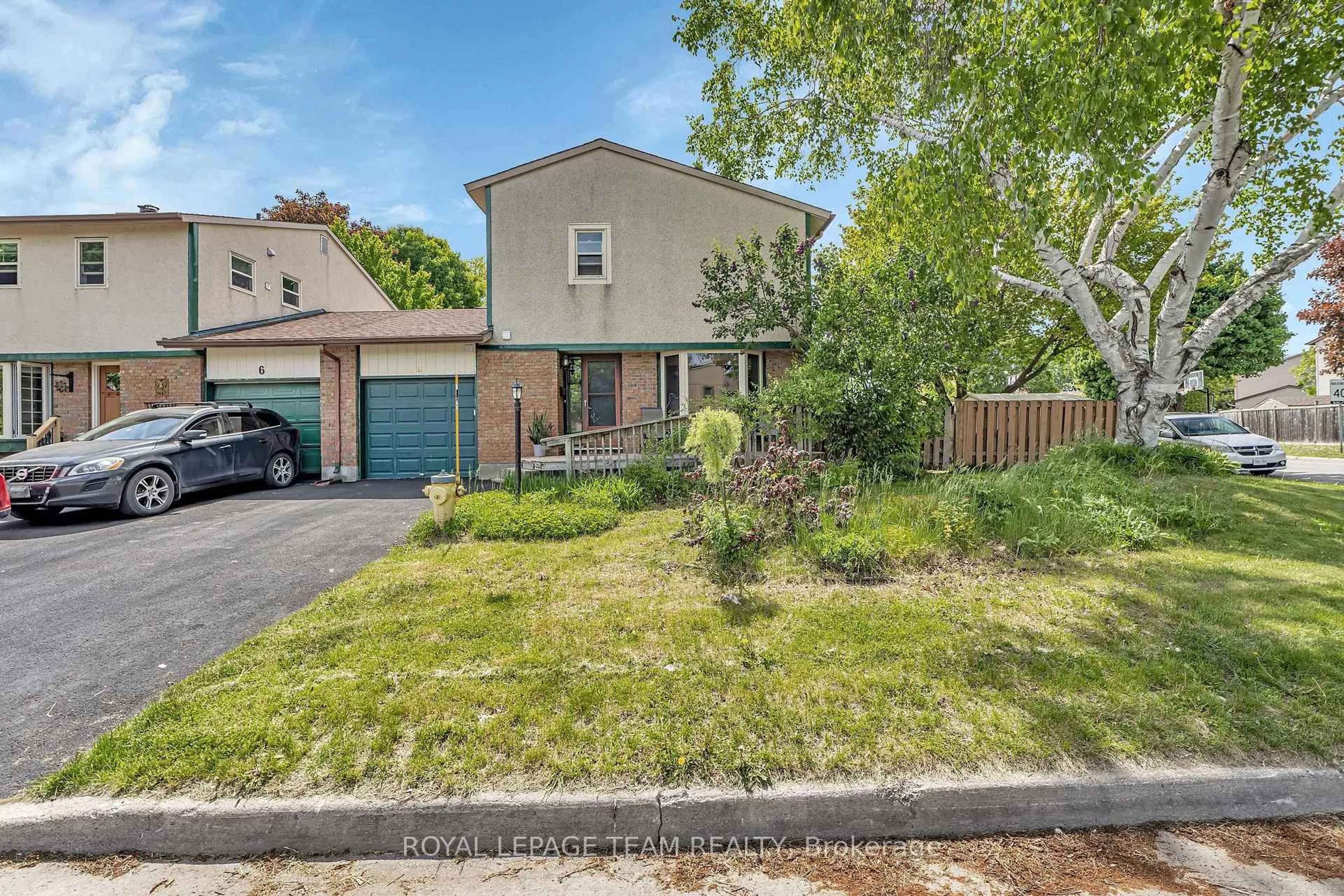A pic from outside/outdoor area/front of a property/back of a property/a pic from drone, street for 8 Vanessa Terr, Barrhaven Ontario K2J 2A4