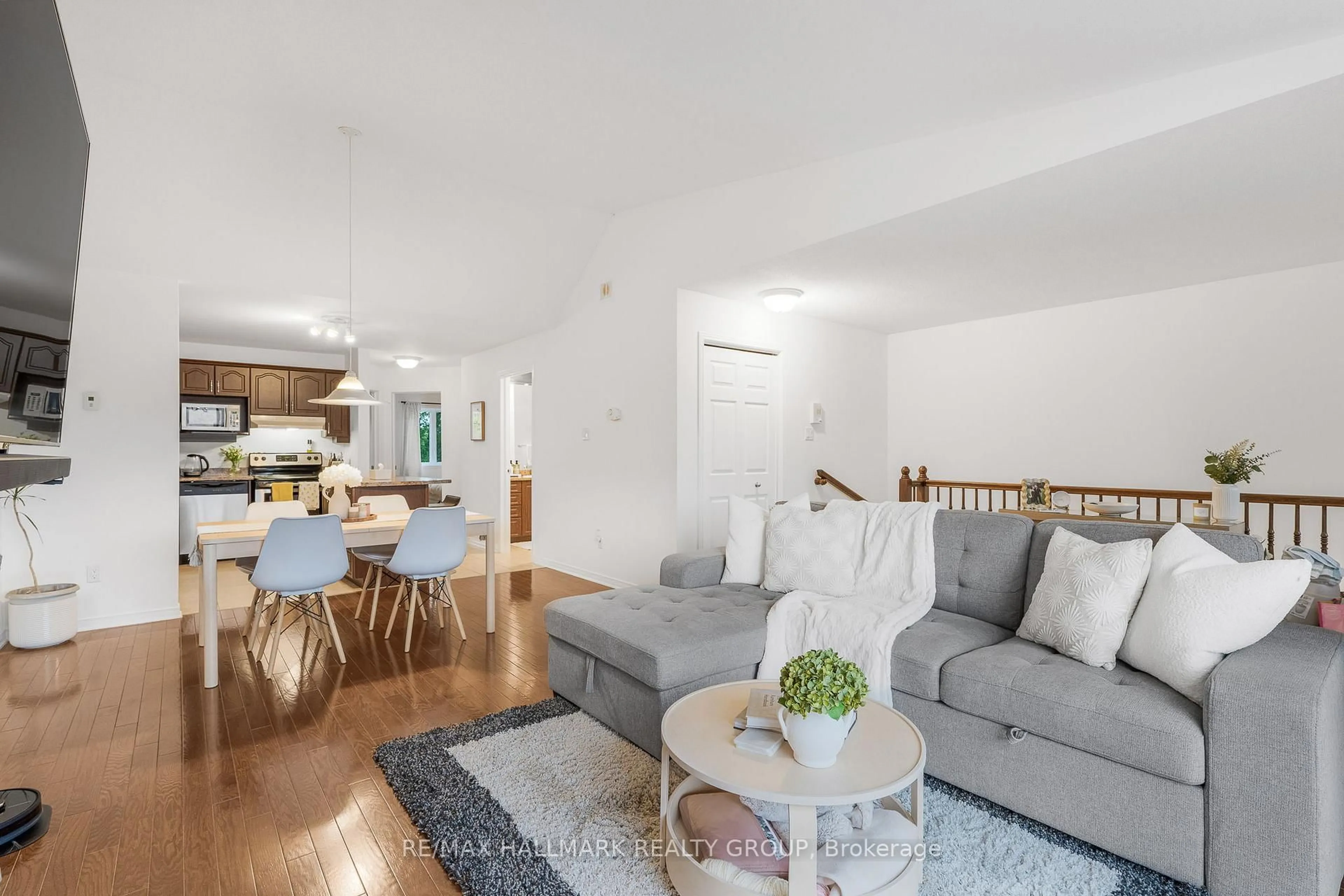 Living room with furniture, unknown for 205 Eliot St #506, Clarence-Rockland Ontario K4K 0G4