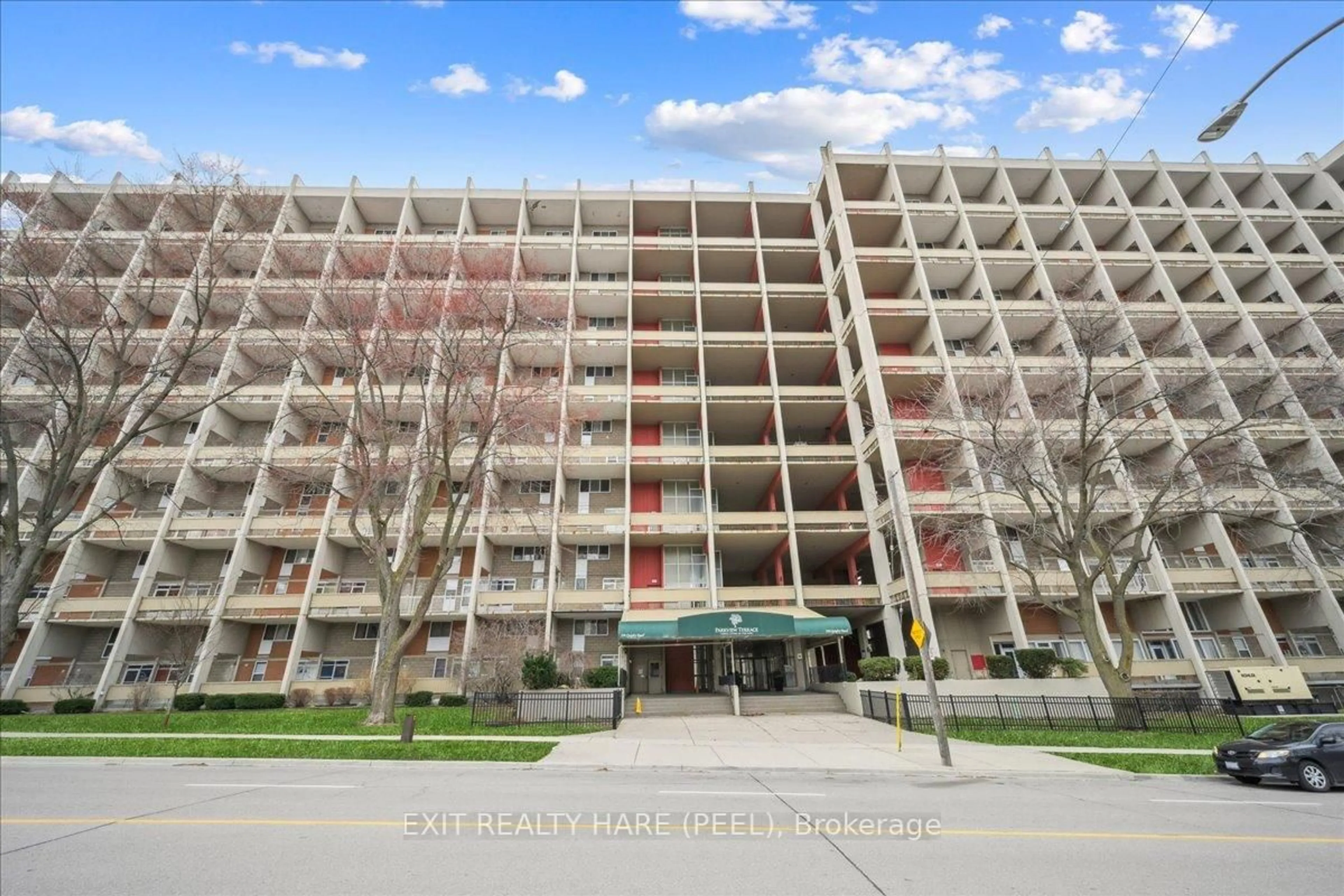 Unknown for 350 Quigley Rd #222, Hamilton Ontario L8K 5N2