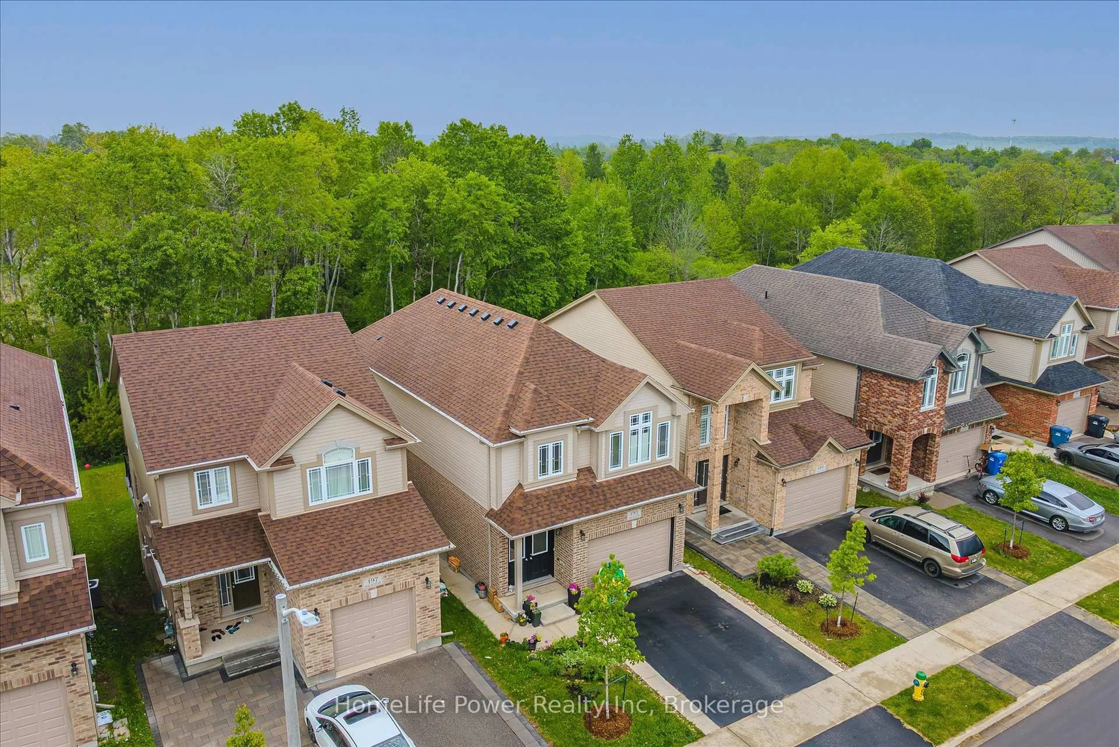 A pic from outside/outdoor area/front of a property/back of a property/a pic from drone, street for 193 Macalister Blvd, Guelph Ontario N1G 0G8