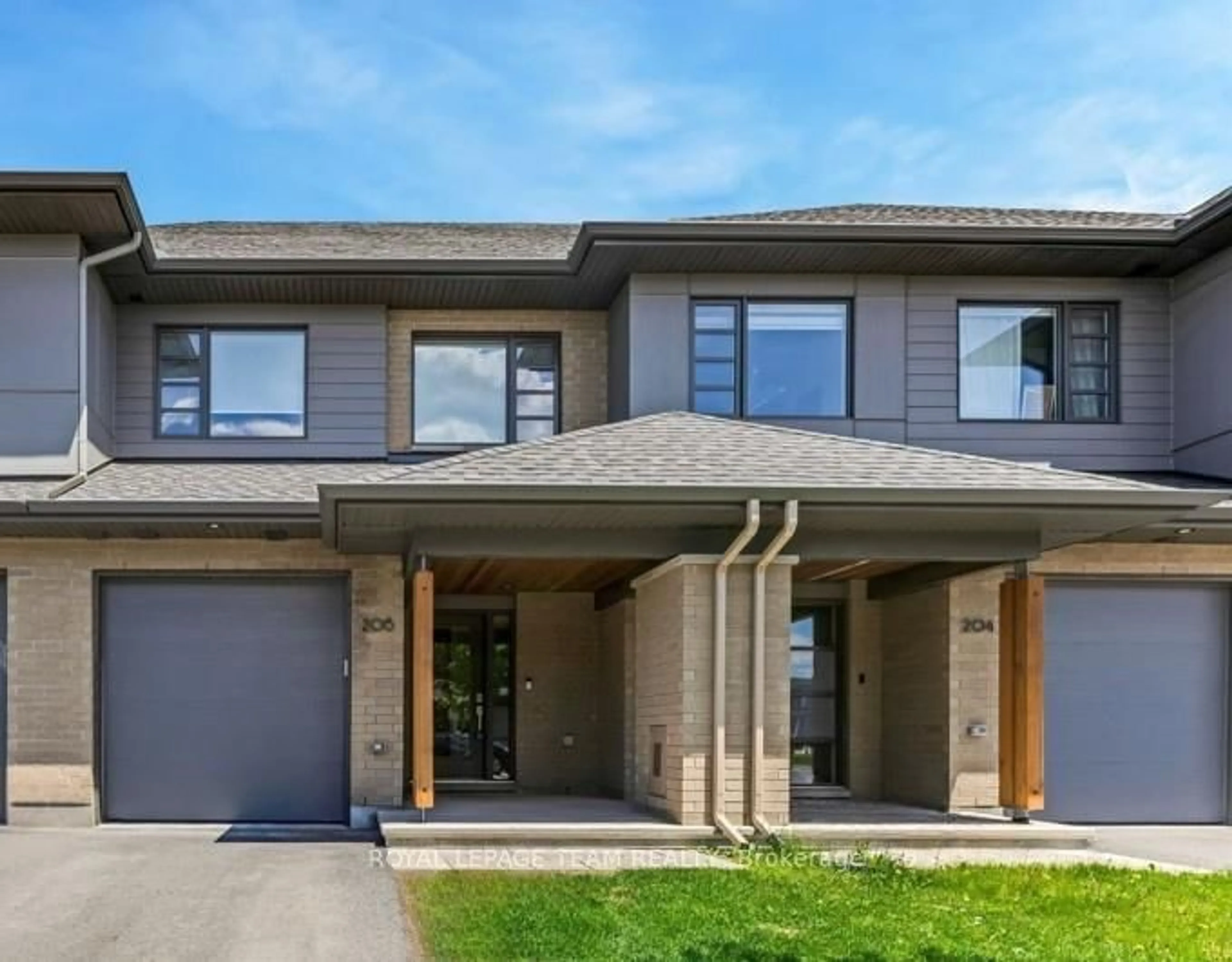 Home with brick exterior material, street for 206 Pisces Terr, Ottawa Ontario K1T 0S8