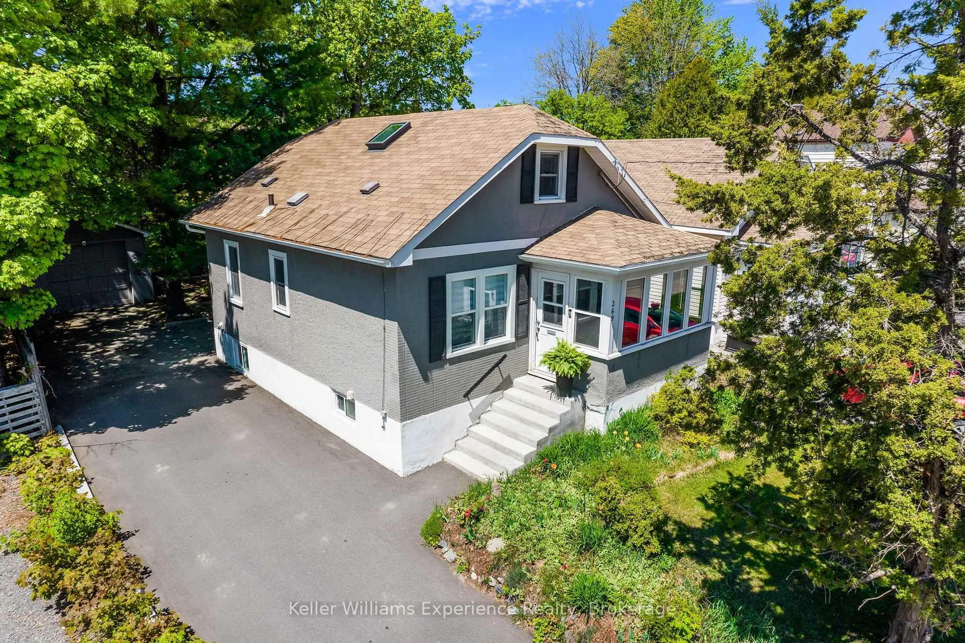 A pic from outside/outdoor area/front of a property/back of a property/a pic from drone, street for 369 ALBINSON St, Greater Sudbury Ontario P3C 3W4
