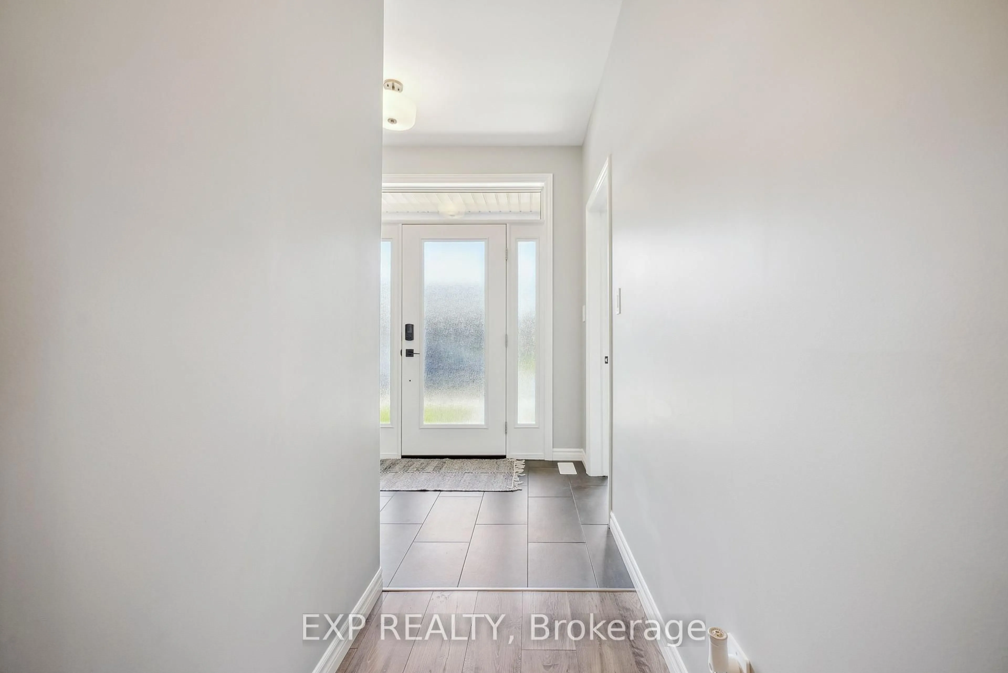 Indoor entryway for 61 Athabaska Dr, Belleville Ontario K8N 0T1
