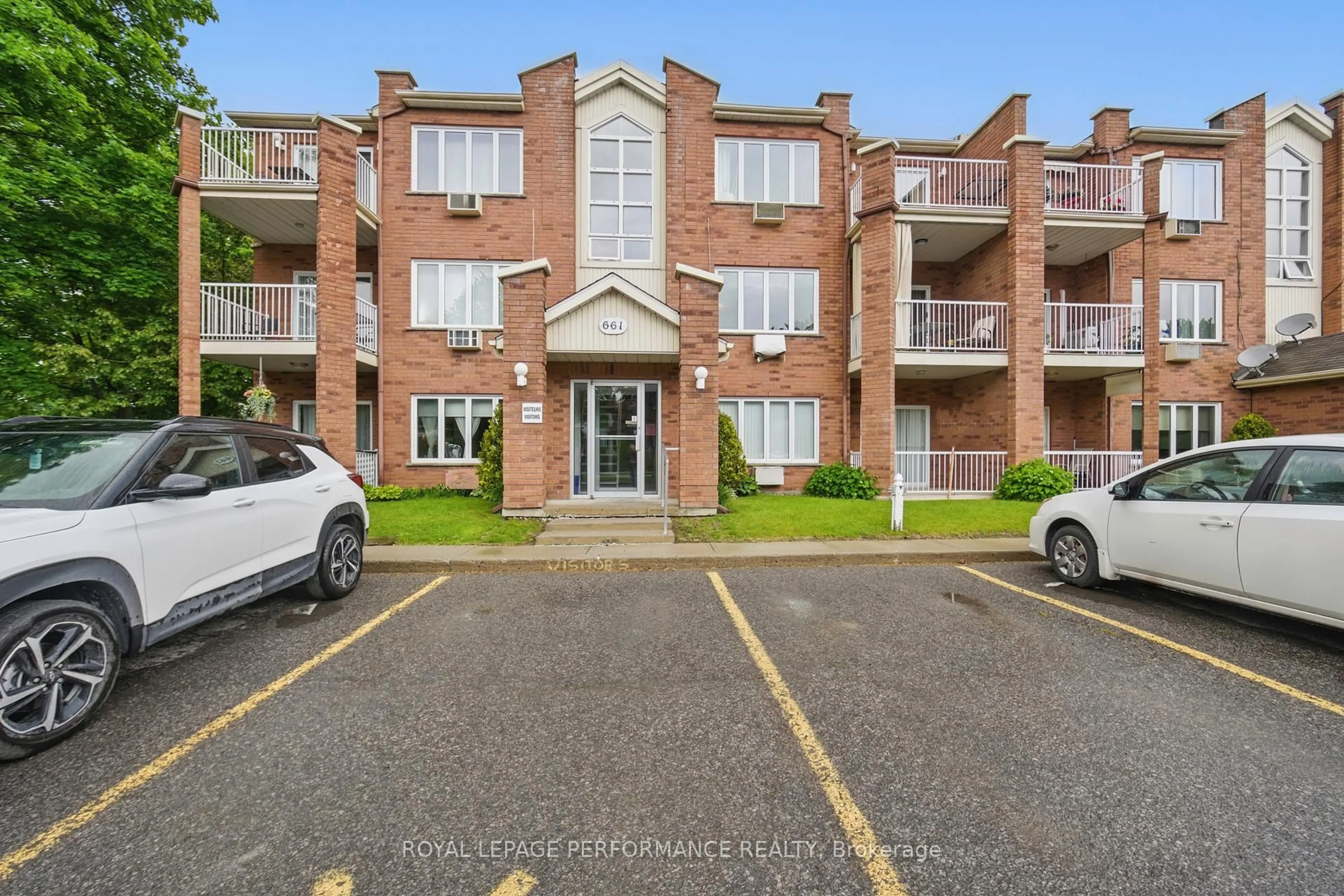 A pic from outside/outdoor area/front of a property/back of a property/a pic from drone, unknown for 661 Spence Ave #4, Hawkesbury Ontario K6A 3S2