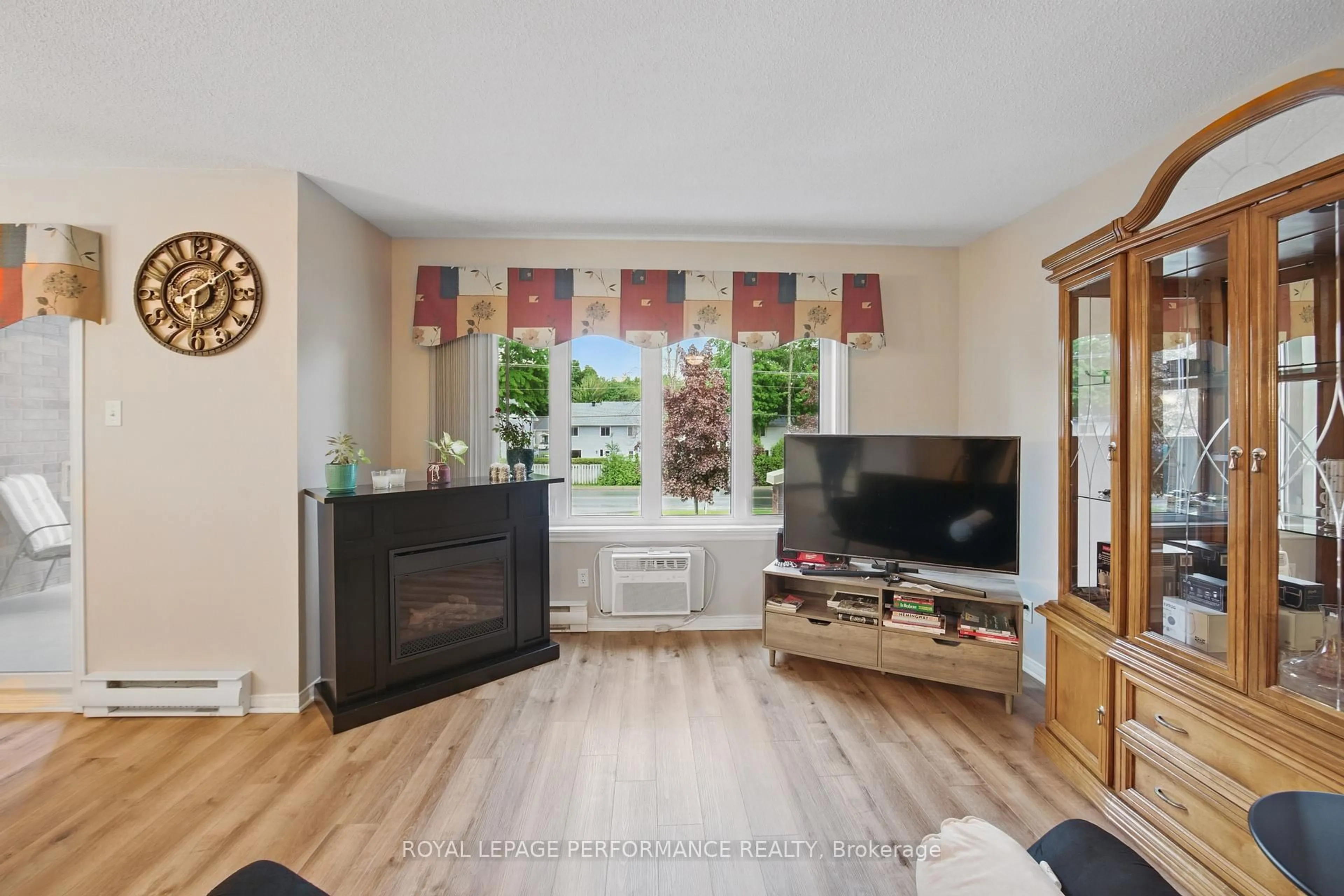 Living room with furniture, wood/laminate floor for 661 Spence Ave #4, Hawkesbury Ontario K6A 3S2