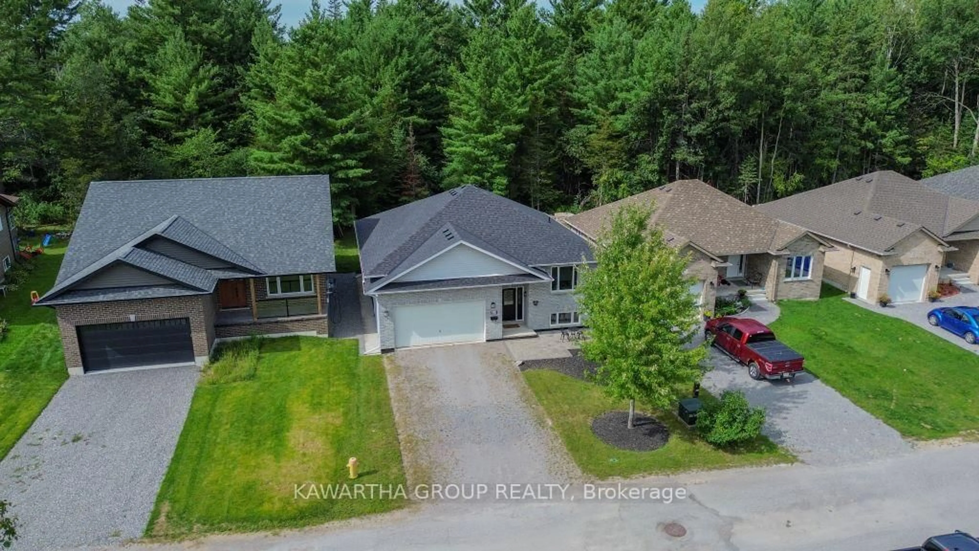 A pic from outside/outdoor area/front of a property/back of a property/a pic from drone, street for 45 Birch Cres, Kawartha Lakes Ontario K0M 1A0