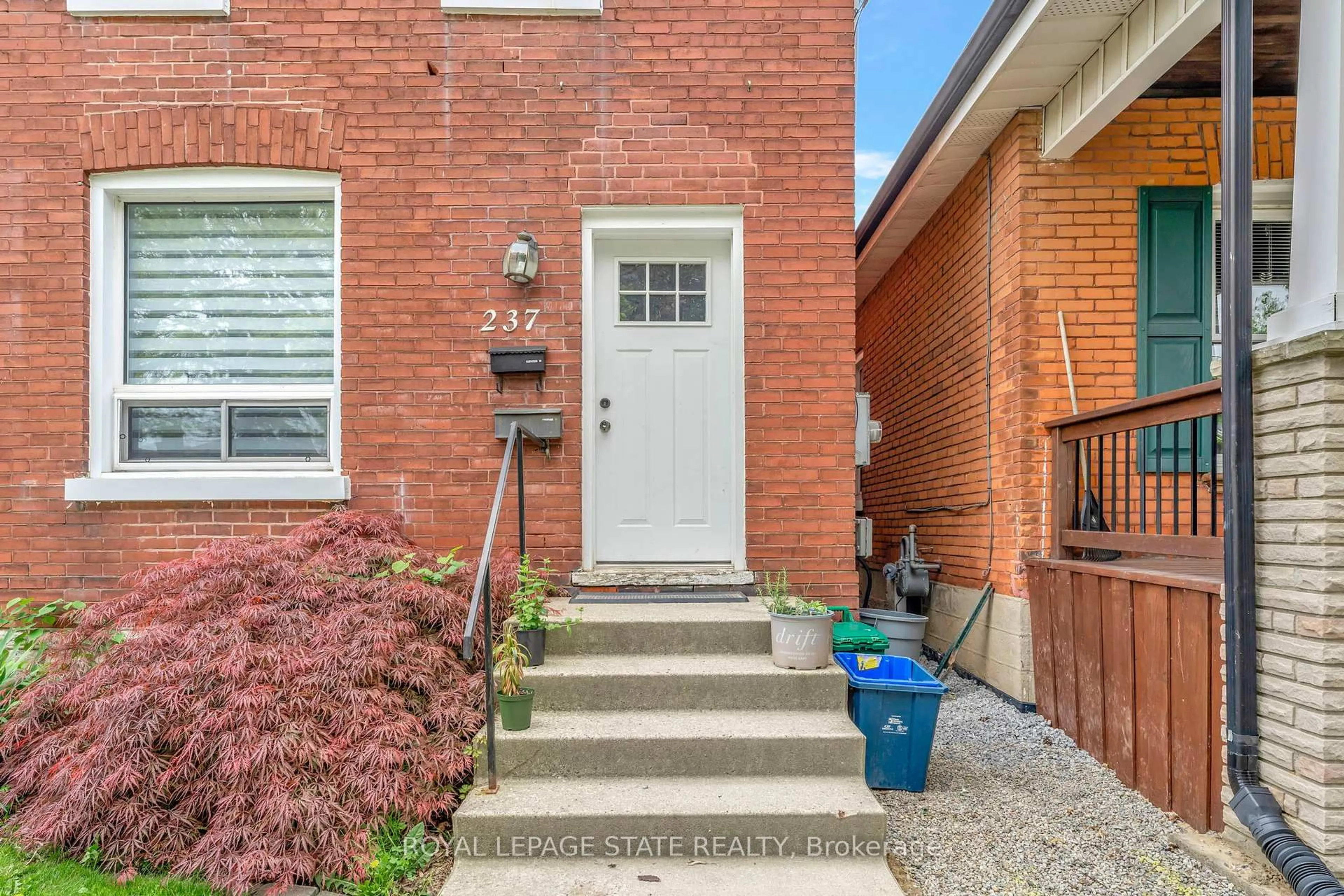 Home with brick exterior material, street for 237 Marlborough St, Brantford Ontario N3S 4T4
