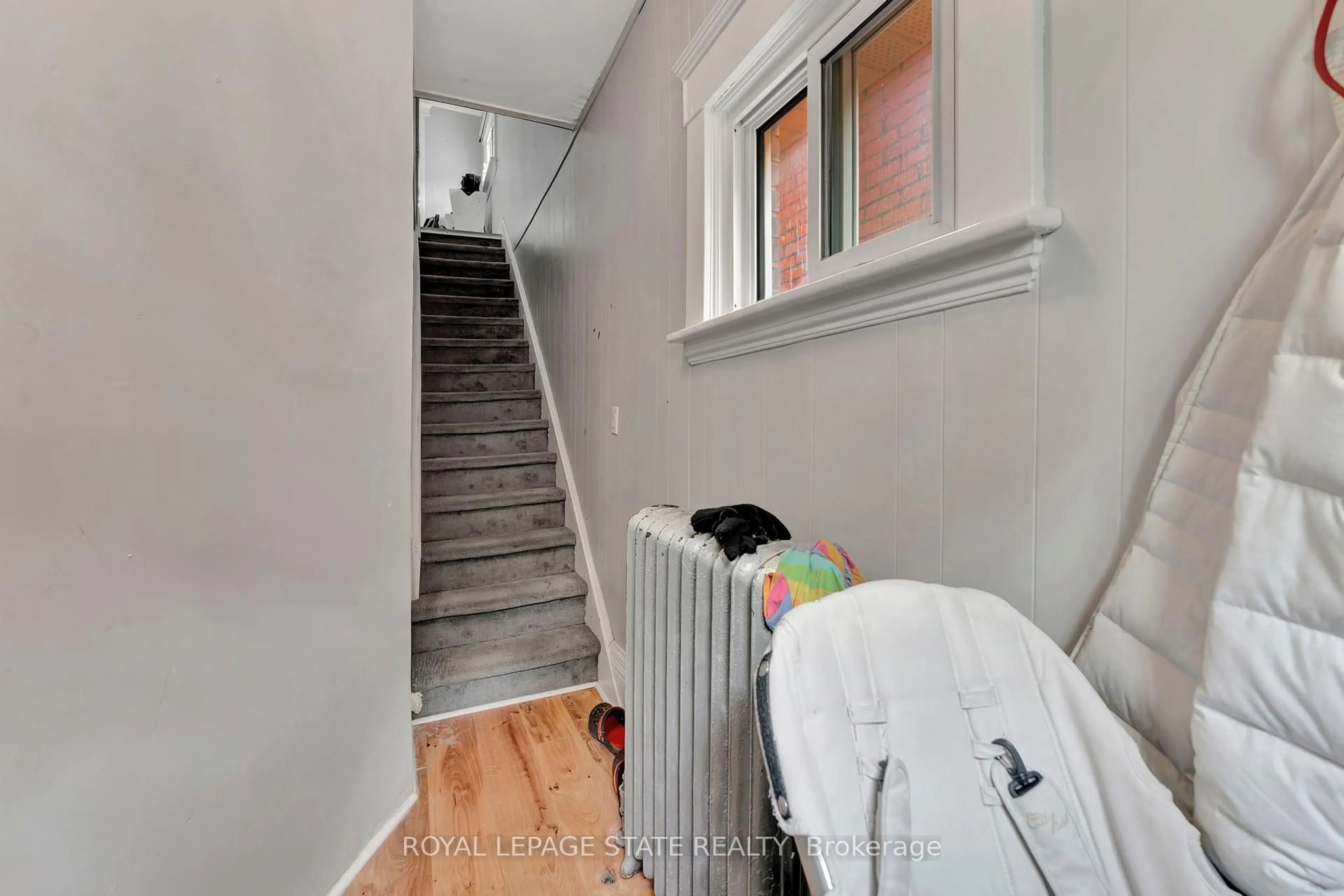 Unknown for 237 Marlborough St, Brantford Ontario N3S 4T4