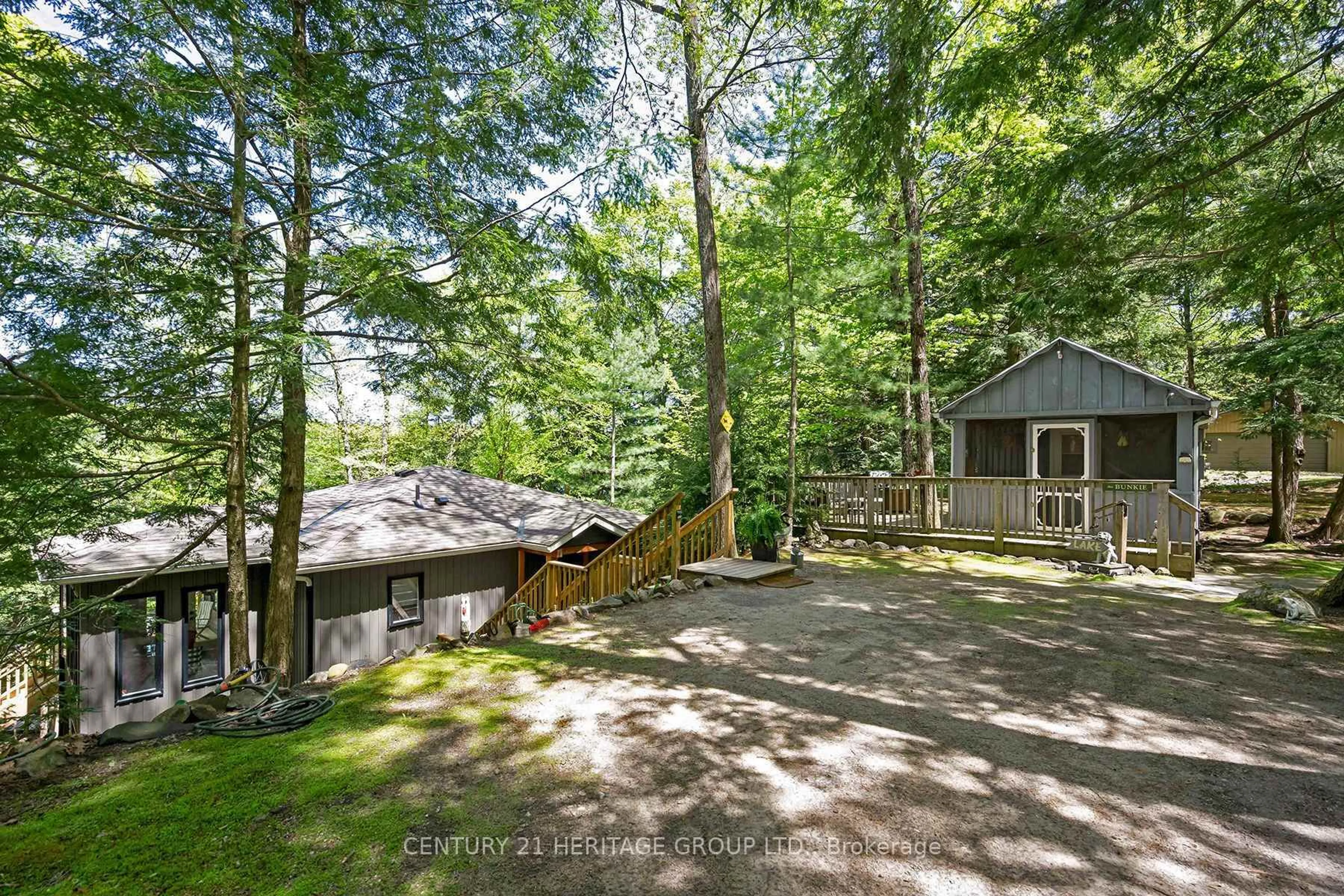 A pic from outside/outdoor area/front of a property/back of a property/a pic from drone, water/lake/river/ocean view for 46 Goddard Cres, Seguin Ontario P2A 0B2