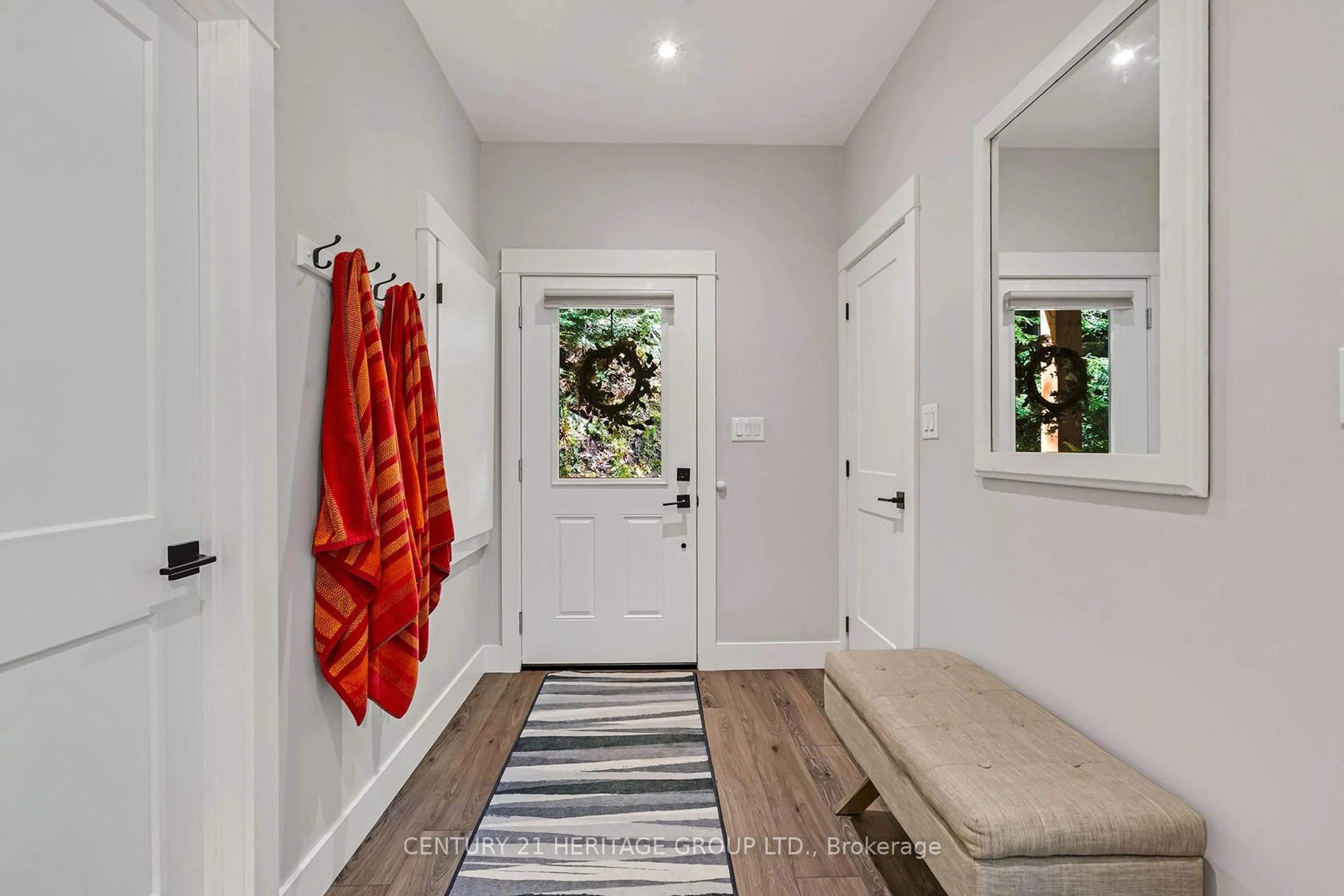 Indoor entryway for 46 Goddard Cres, Seguin Ontario P2A 0B2