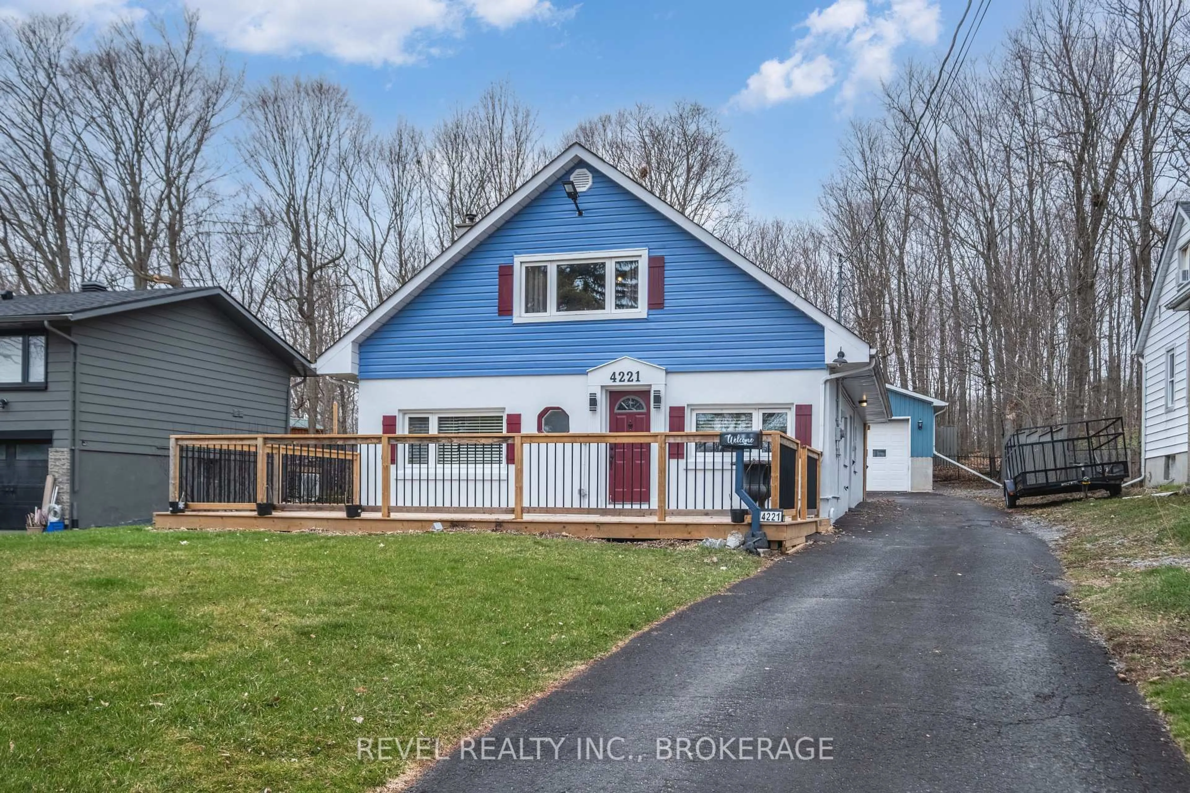 Home with vinyl exterior material, street for 4221 Bath Rd, Kingston Ontario K7M 4Y8