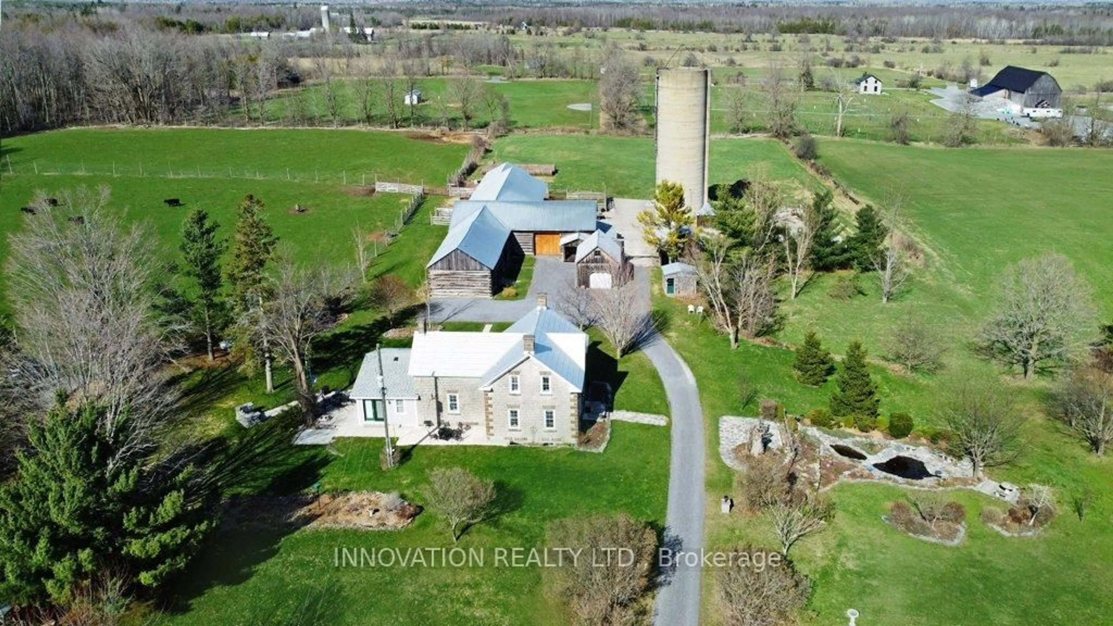 A pic from outside/outdoor area/front of a property/back of a property/a pic from drone, building for 1348 Derry Side Rd, Ashton Ontario K0A 1B0