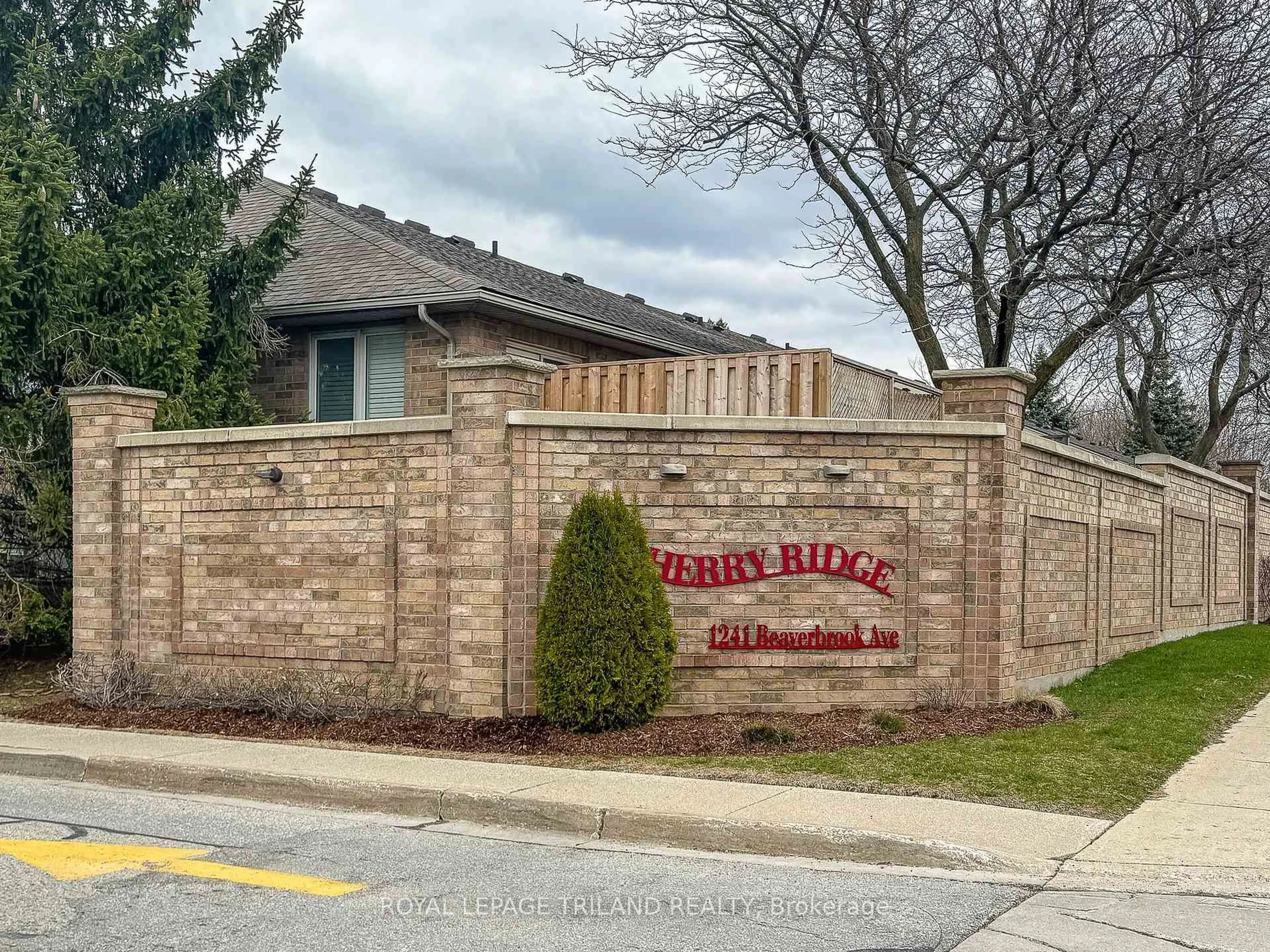 Home with brick exterior material, street for 1241 BEAVERBROOK Ave #20, London North Ontario N6H 5P1