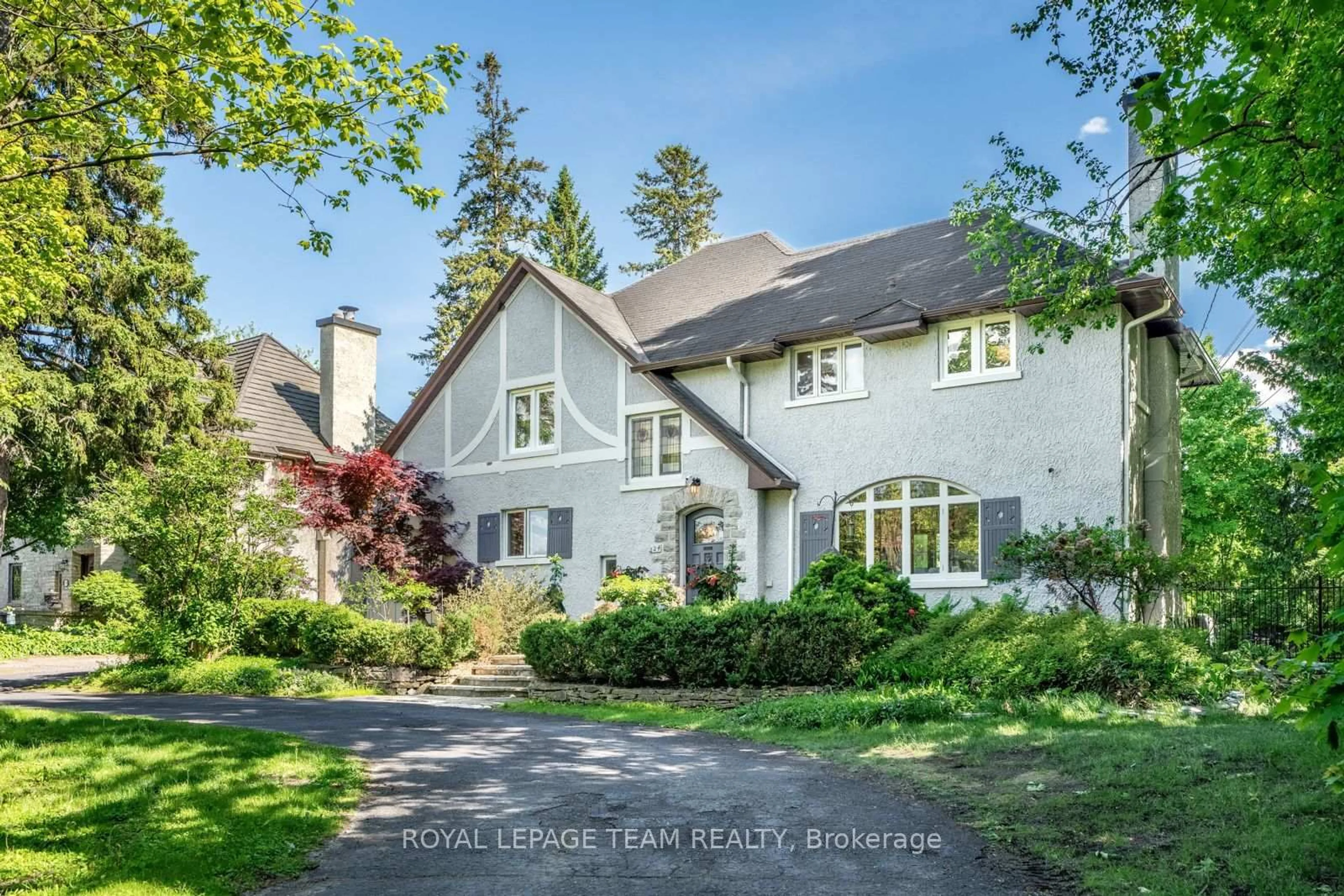 Home with brick exterior material, street for 224 Buena Vista Rd, Ottawa Ontario K1M 0V7