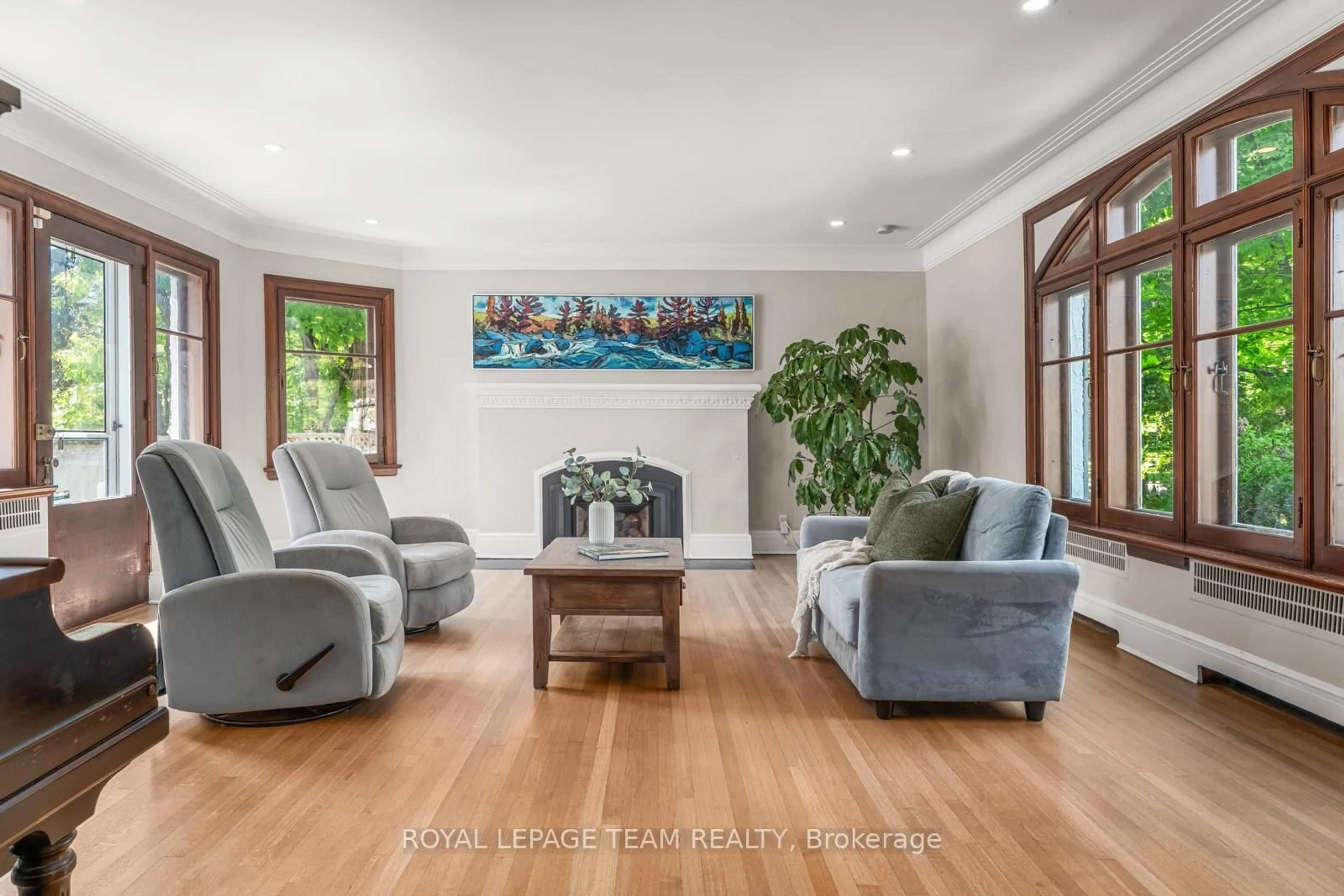 Living room with furniture, unknown for 224 Buena Vista Rd, Ottawa Ontario K1M 0V7
