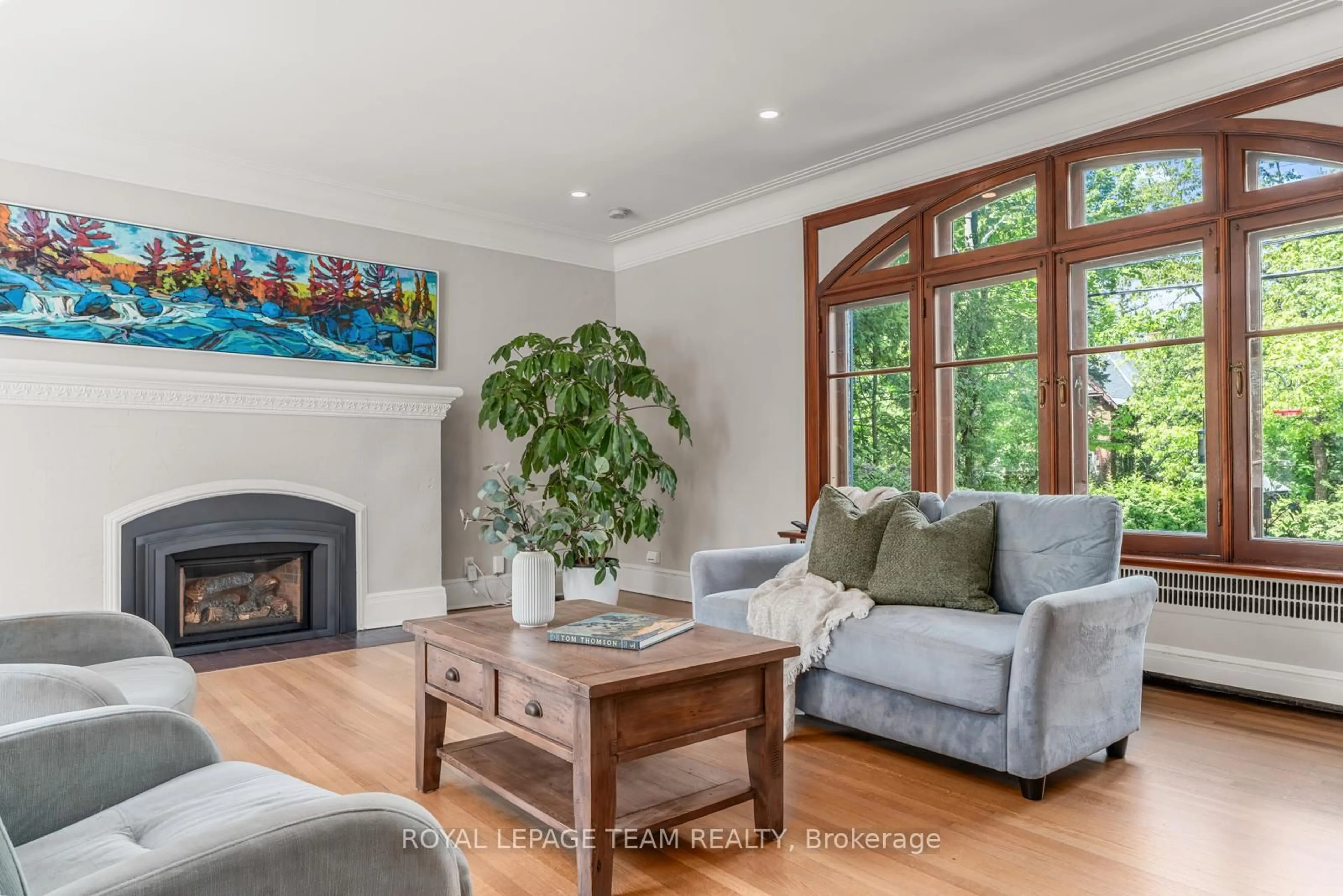 Living room with furniture, unknown for 224 Buena Vista Rd, Ottawa Ontario K1M 0V7