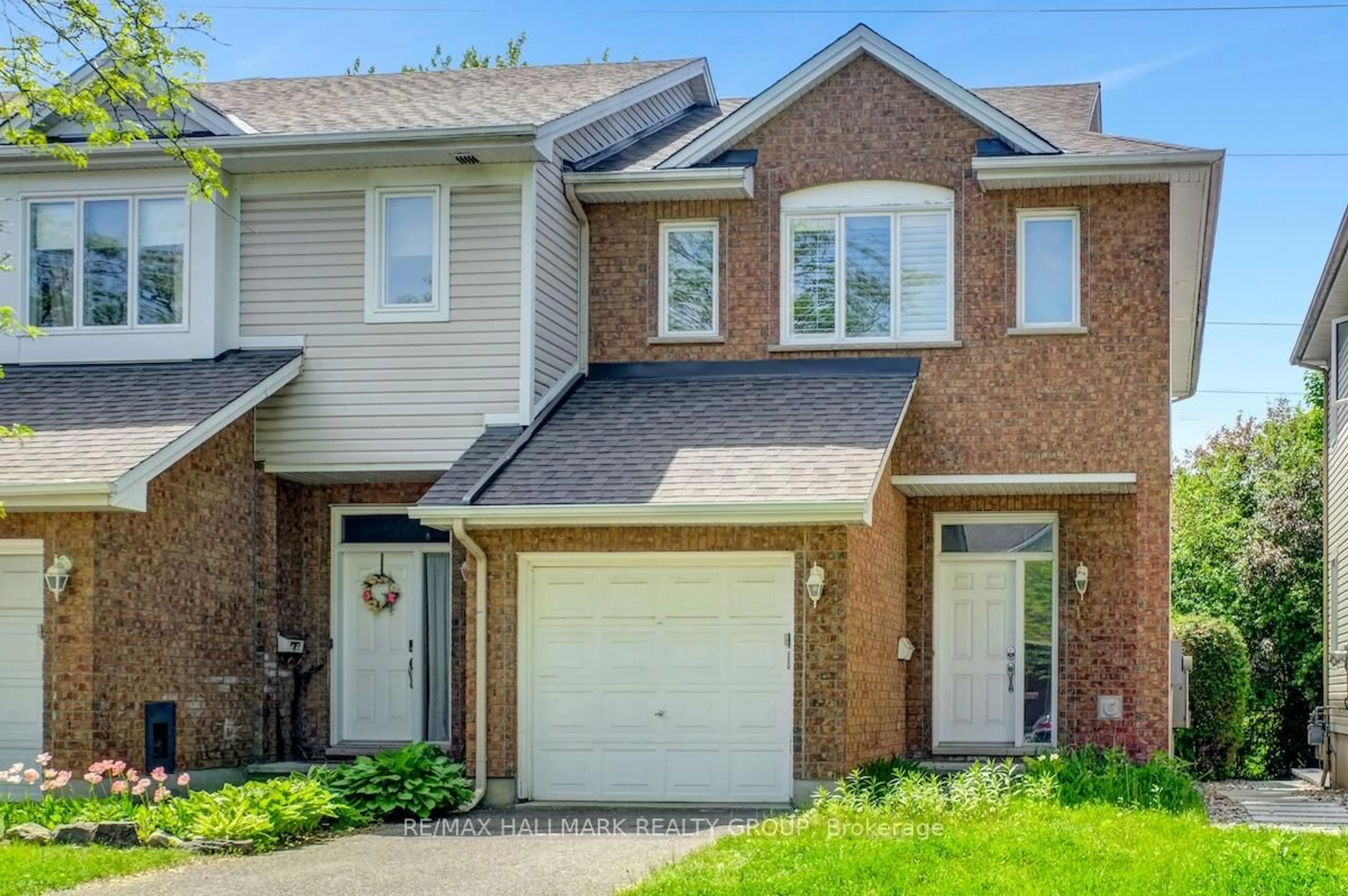 Home with brick exterior material, street for 10 Sonata Pl, Ottawa Ontario K1G 6H2