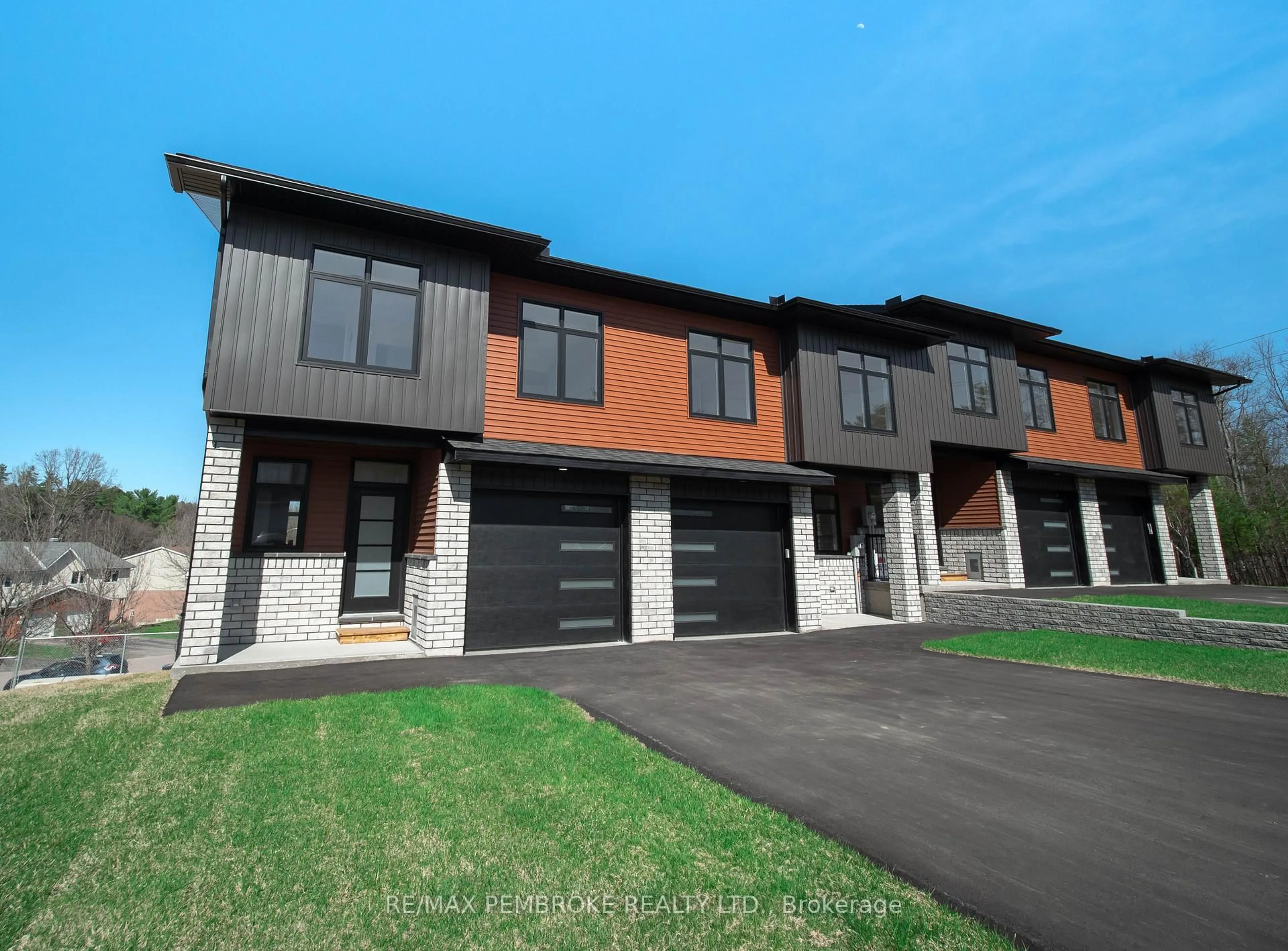 Home with brick exterior material, street for 13 NORTHBROOK St, Petawawa Ontario K8H 3N4