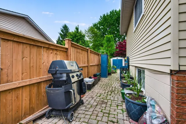 Additional image 6 of 63 Elora Dr
