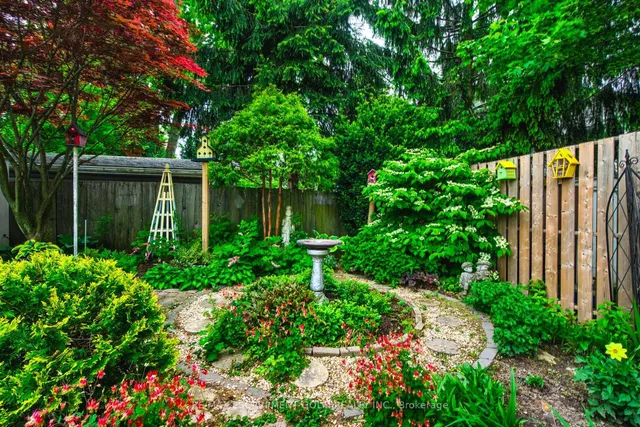 Primary image of 63 Elora Dr
